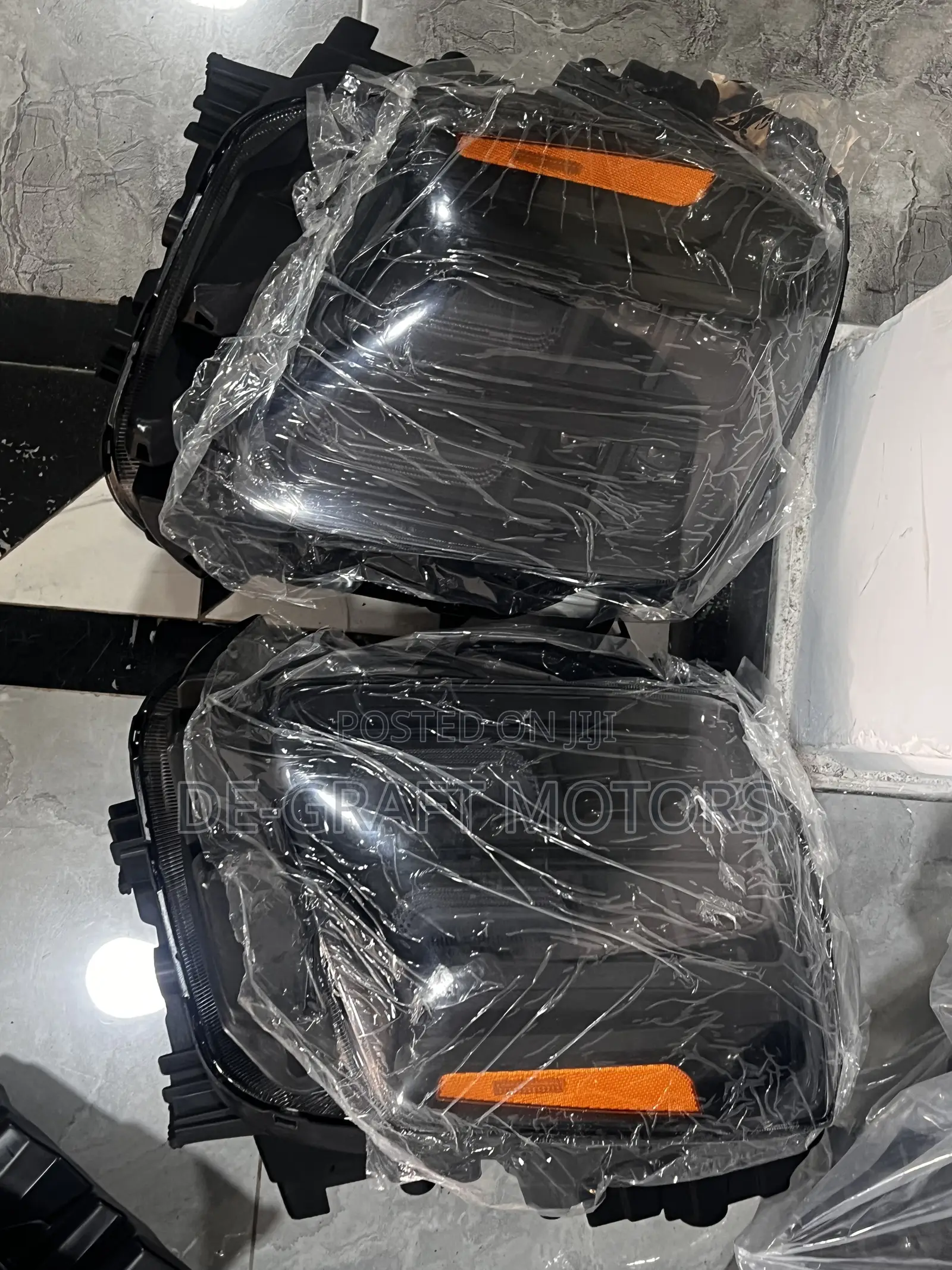 Kona 25 Headlight Pair