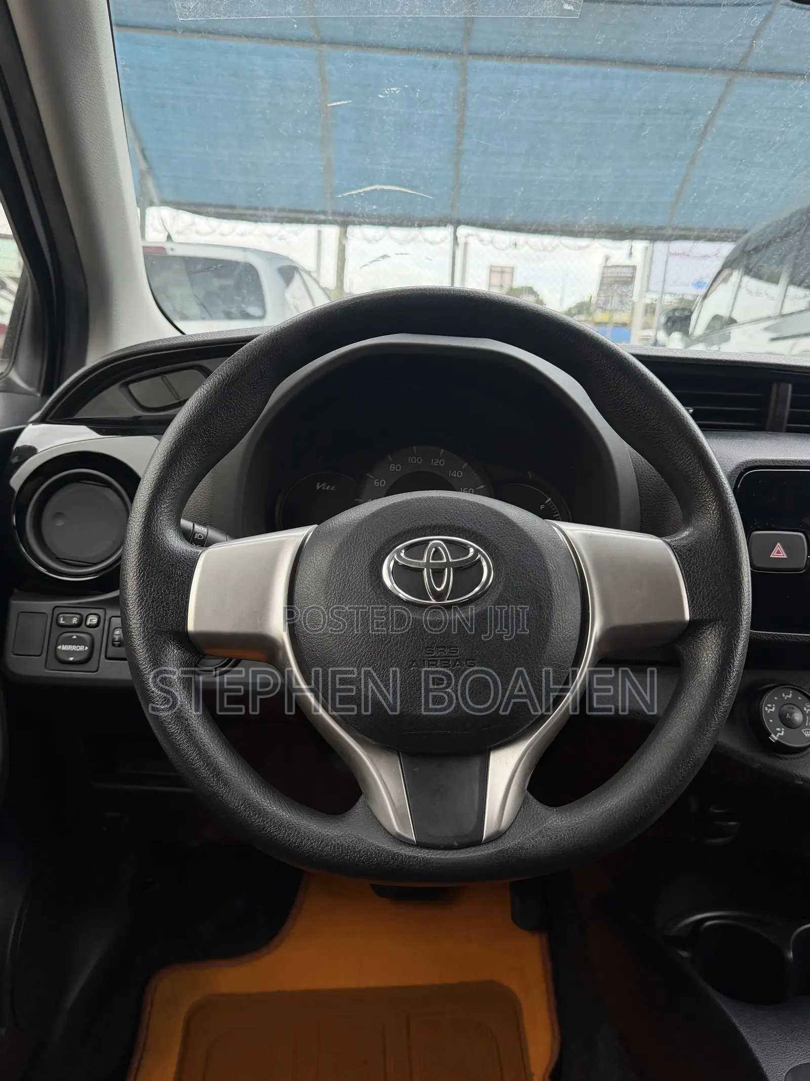 Toyota Vitz 2015 White