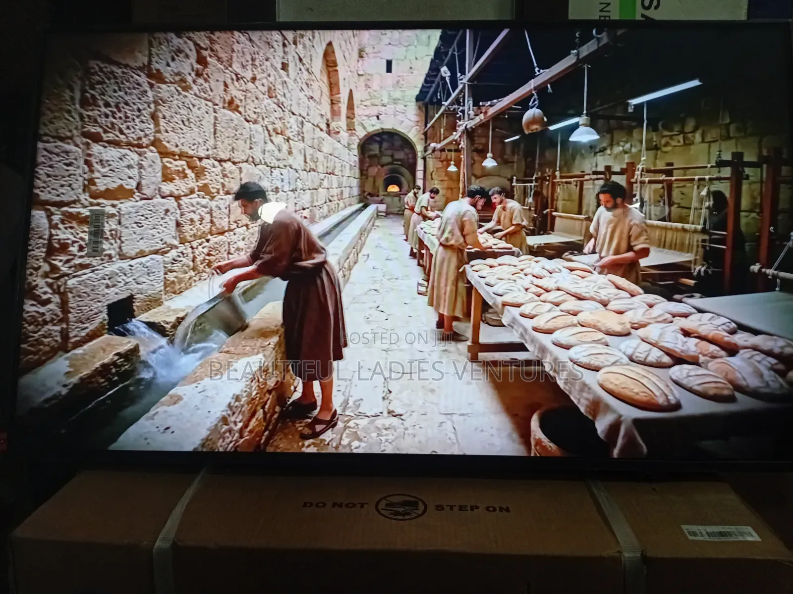 Samsung 43-Inch Hd Smart Tv for Family Entertainment
