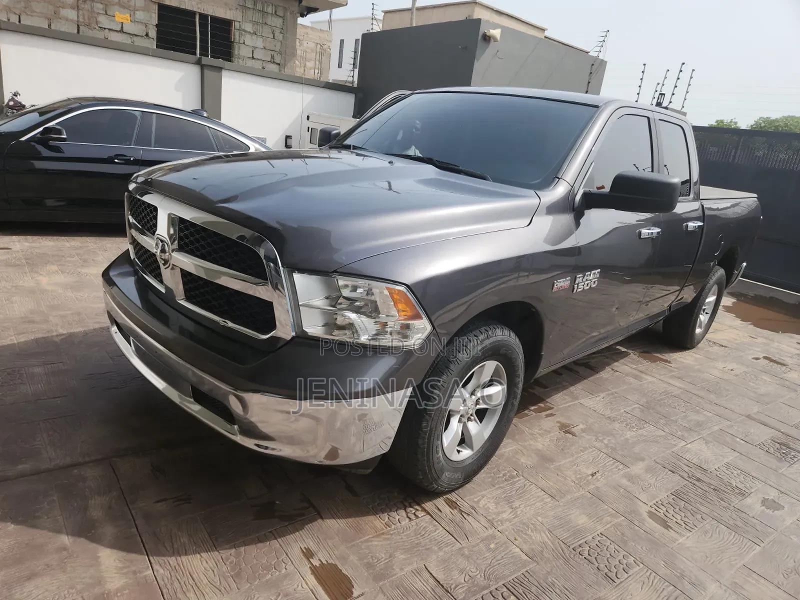 Dodge RAM 1500 5.7 Petrol RWD 2016 Gray