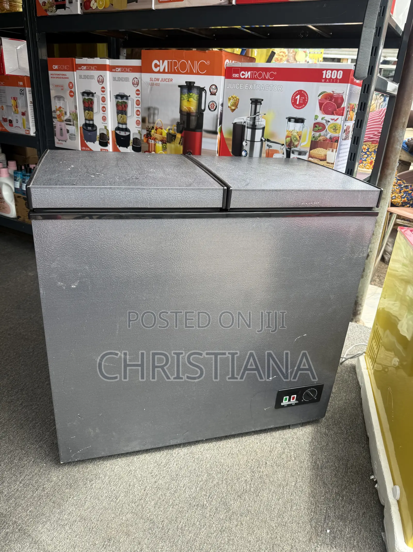 A Brand New Silver 100l Chest Freezer
