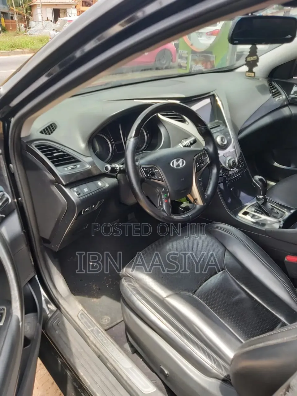 Hyundai Grandeur 2013 Black