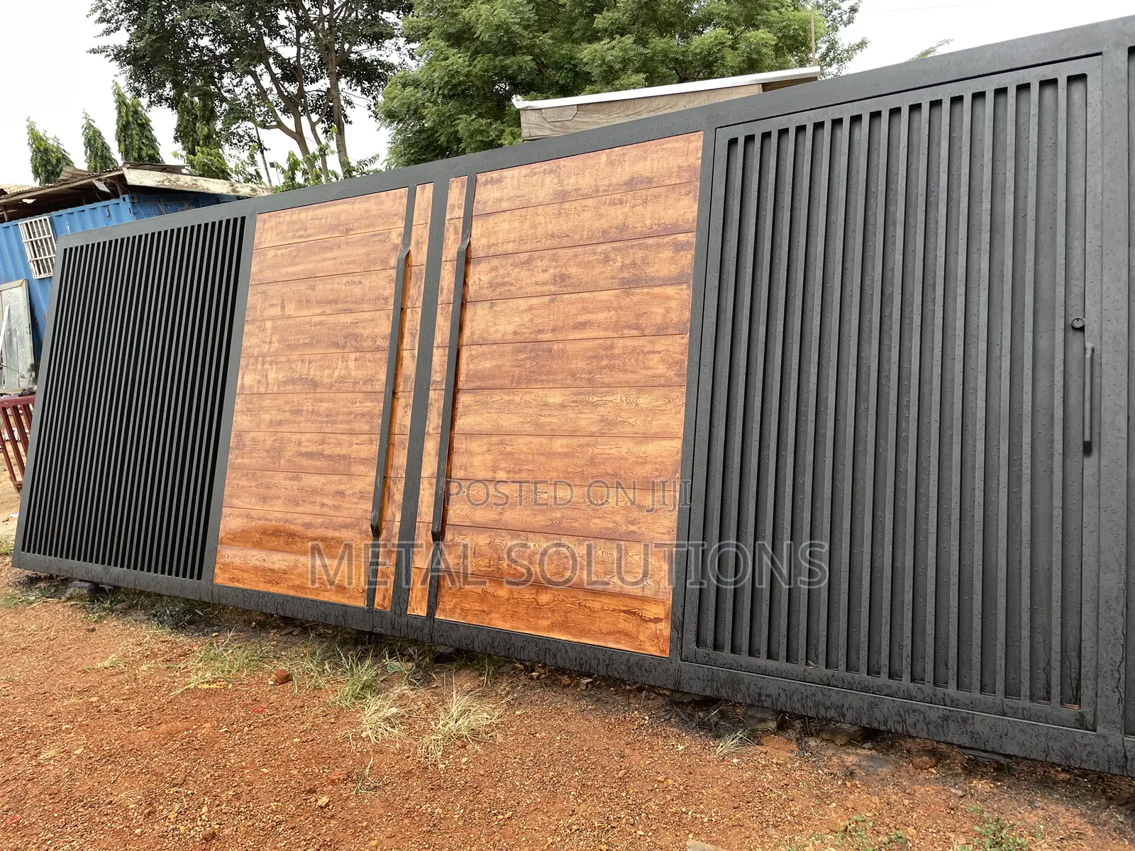 Sliding Gate
