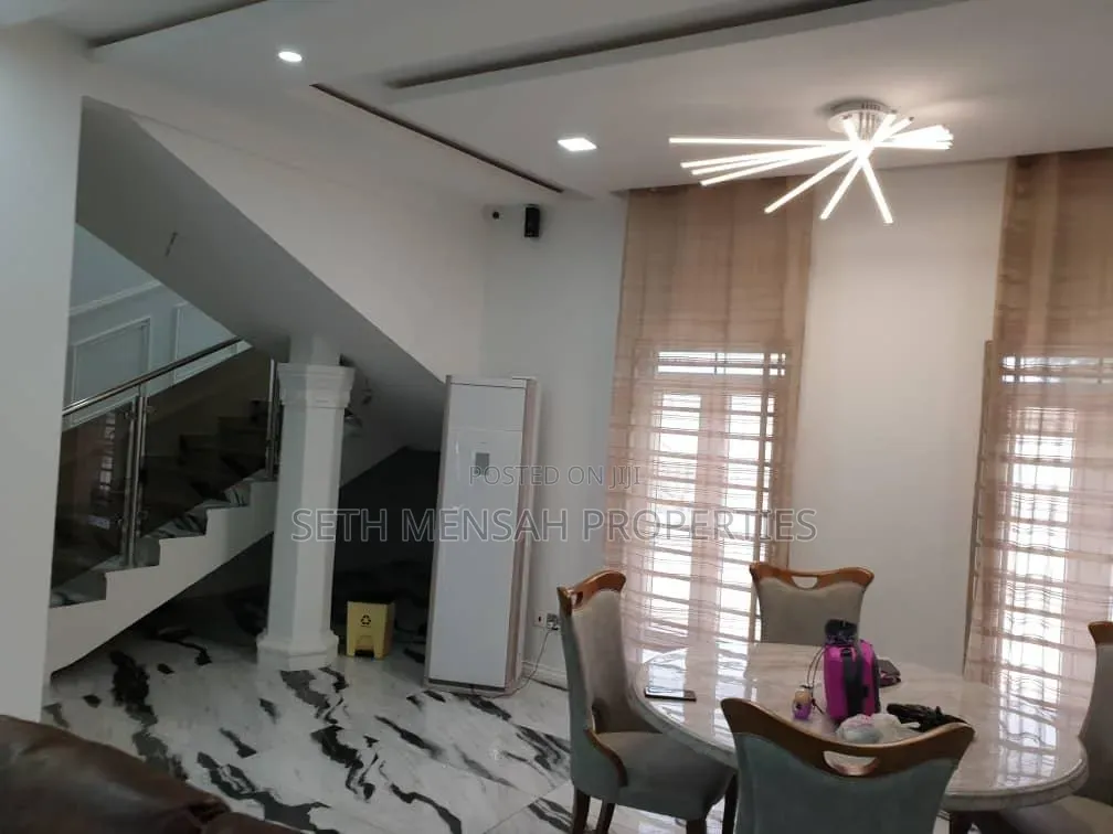 Furnished 5bdrm House in Pure Water for sale