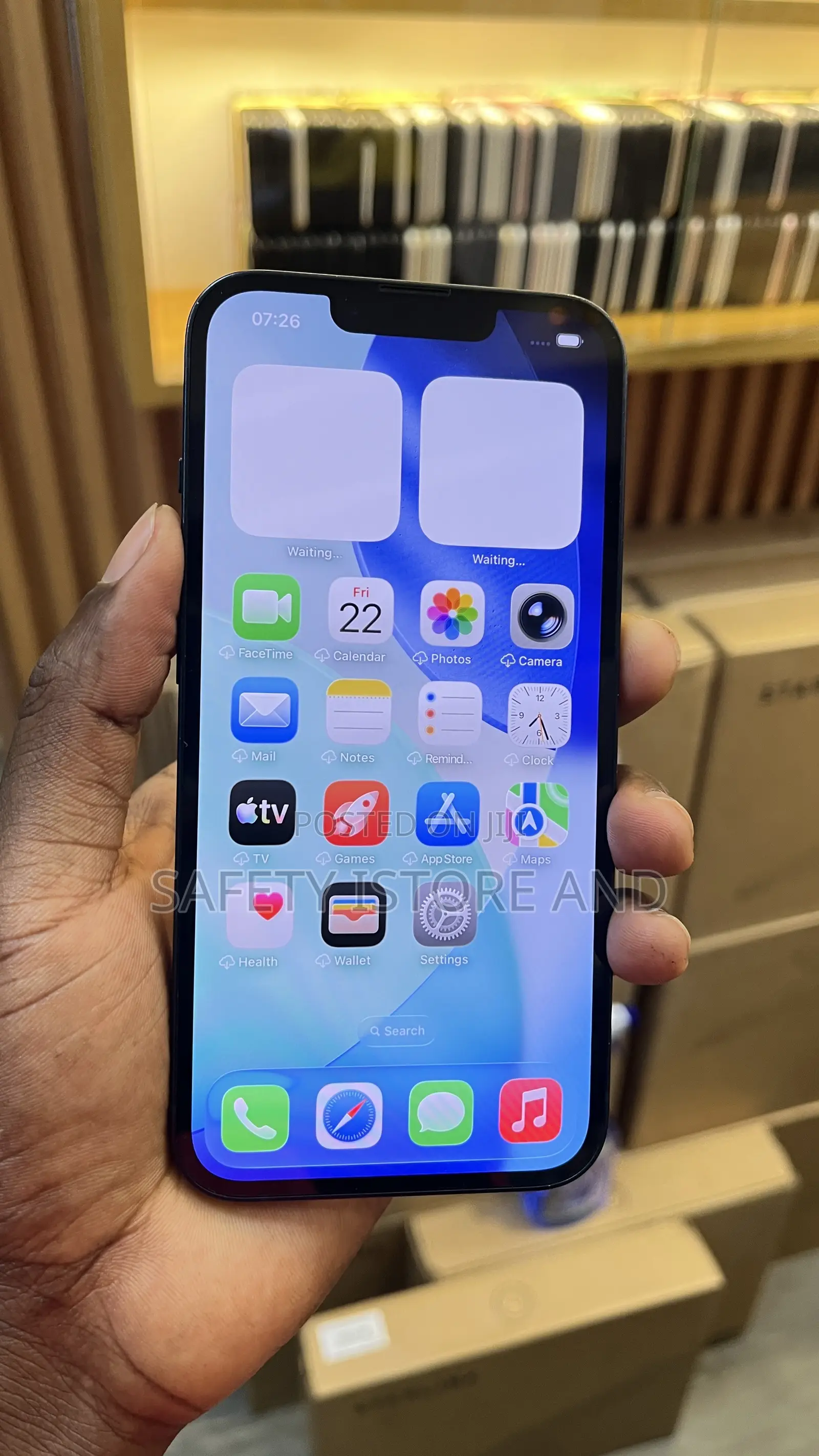 New Apple iPhone 13 128 GB Black