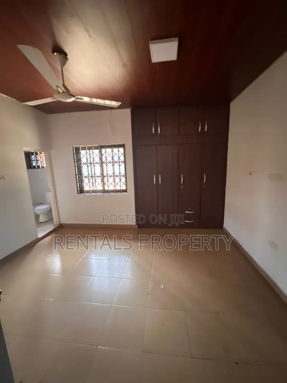 4bdrm House in Madina, Estate for rent