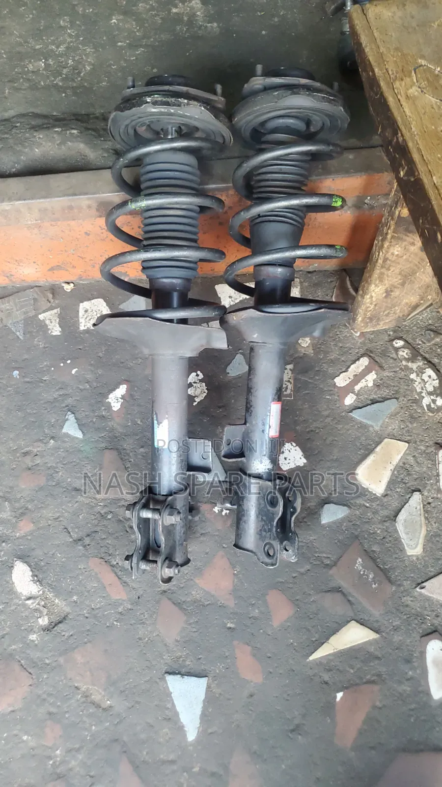 Nissan X-Trail Back Shock Absorber