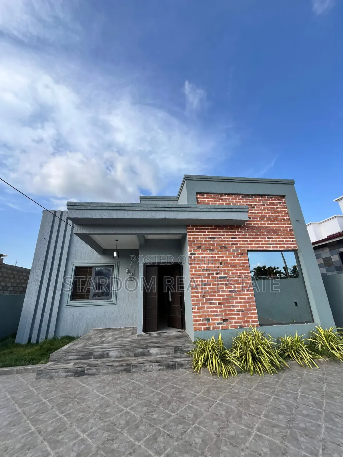 3bdrm Bungalow in Oyarifa for sale
