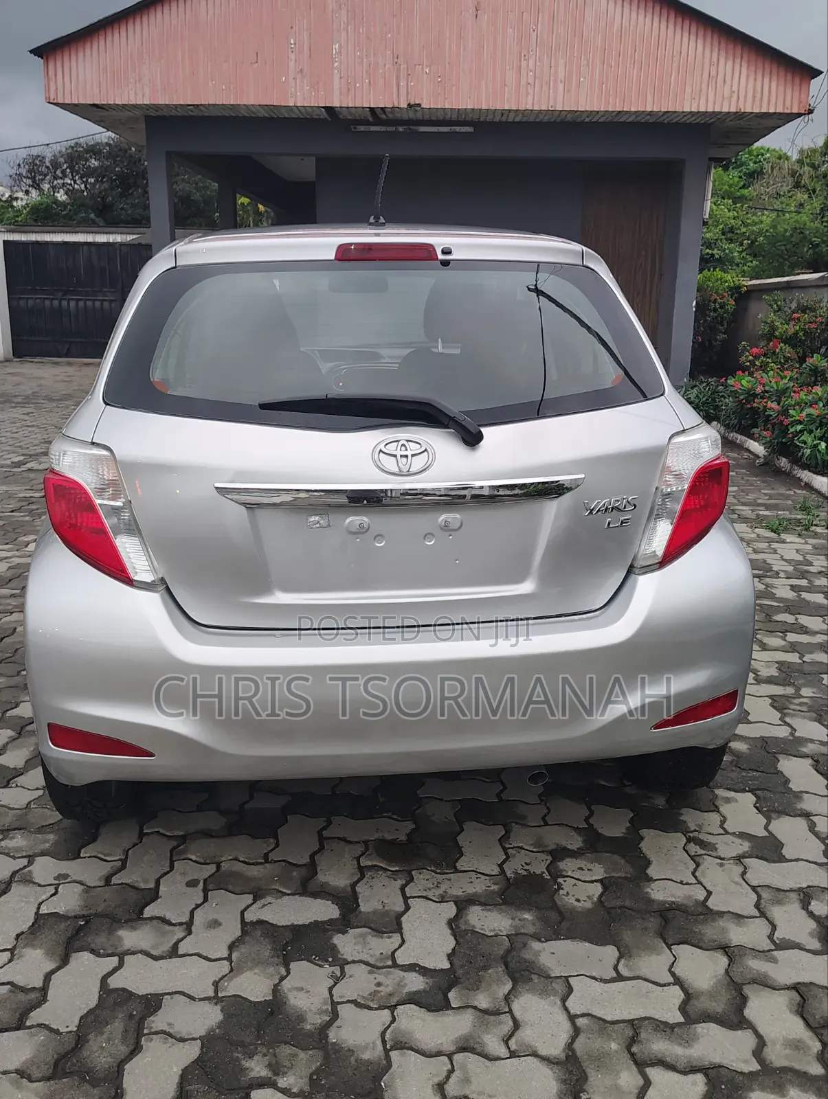 Toyota Yaris LE Hatchback 3dr 2014 Silver