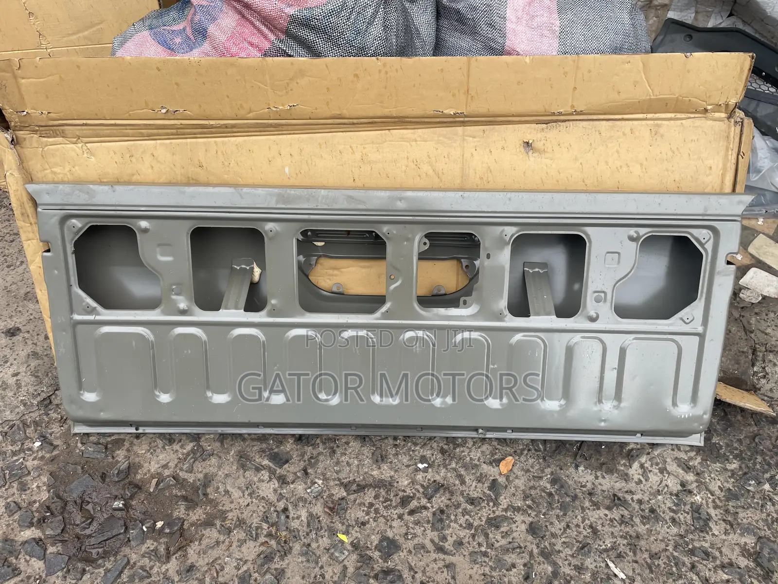 Tail Gate Board for Hilux 2016 2017 2018 2019 2020 2021 2022 2023 2024