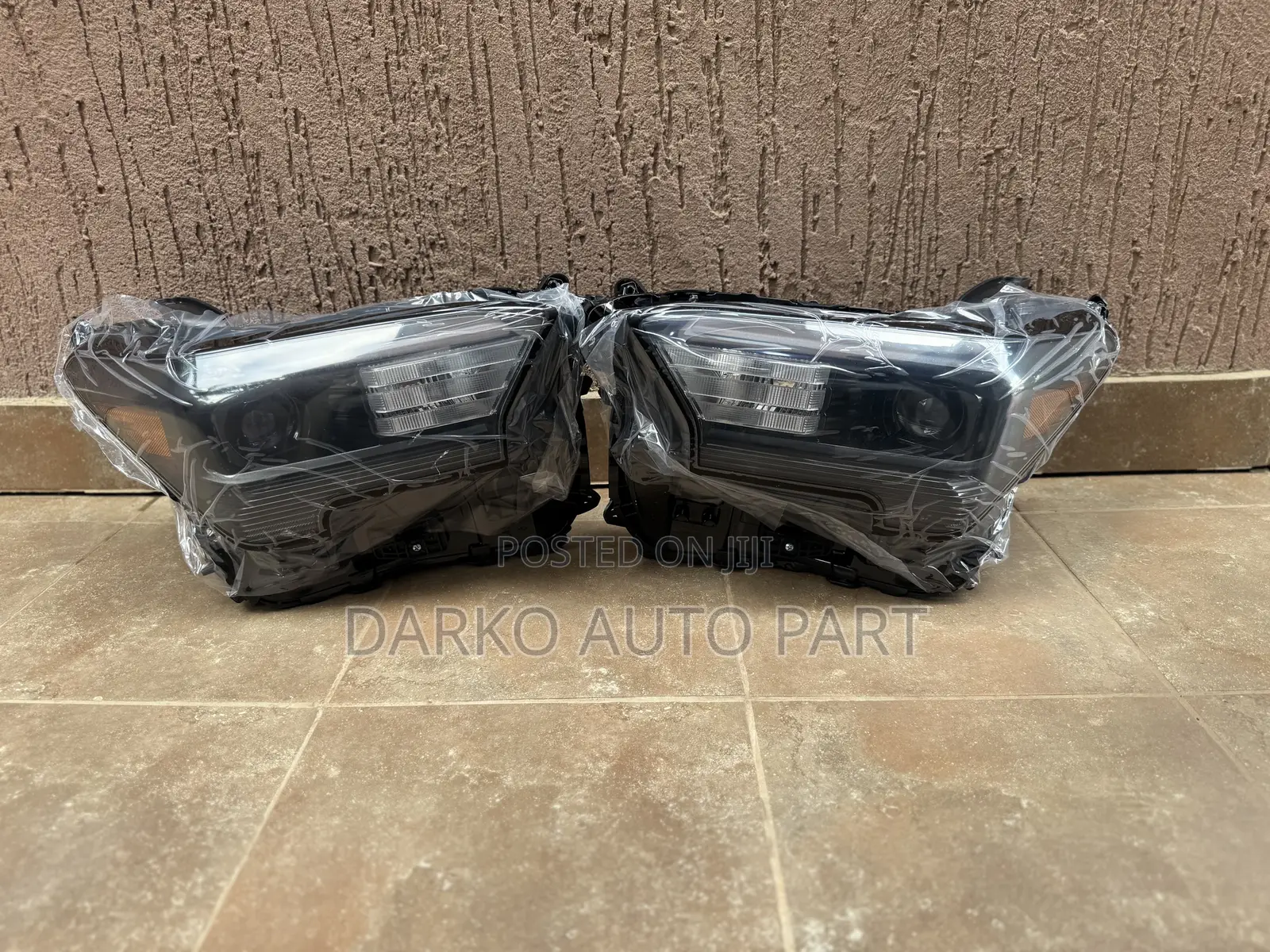 Toyota Tacoma 2024-2025 Headlights Available