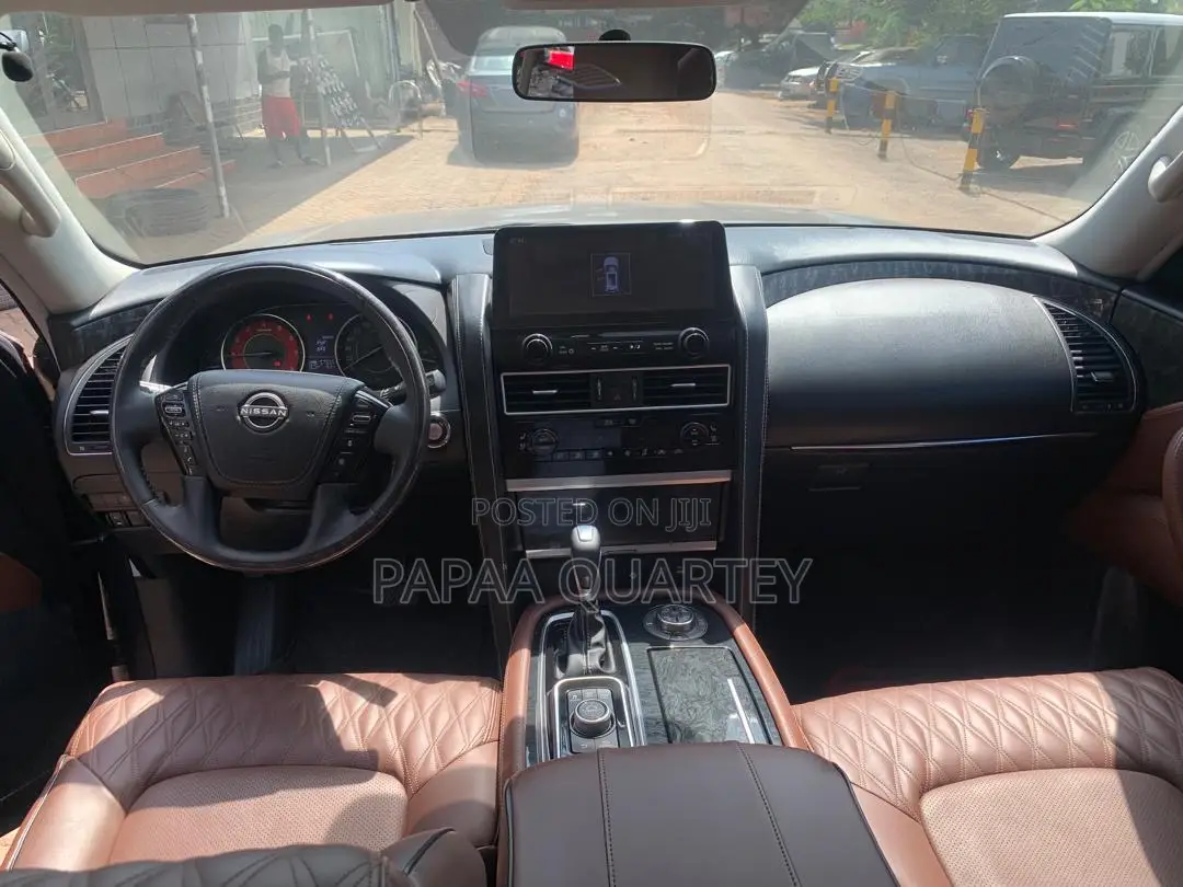 Nissan Patrol 2023 Silver