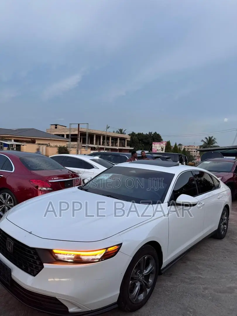 Honda Accord EX CVT 2023 White