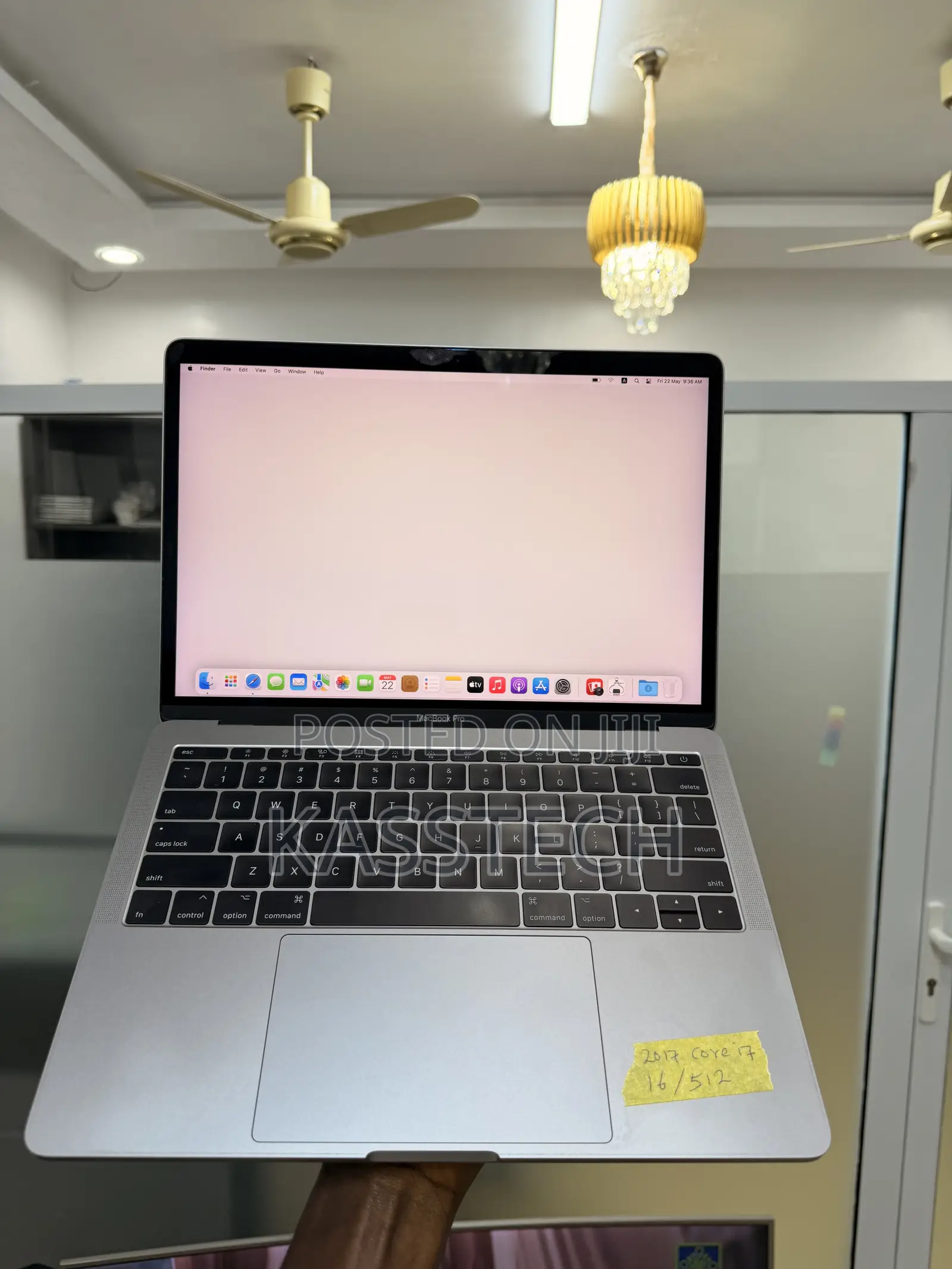 Laptop Apple MacBook Pro 2017 16GB Intel Core i7 SSD 512GB