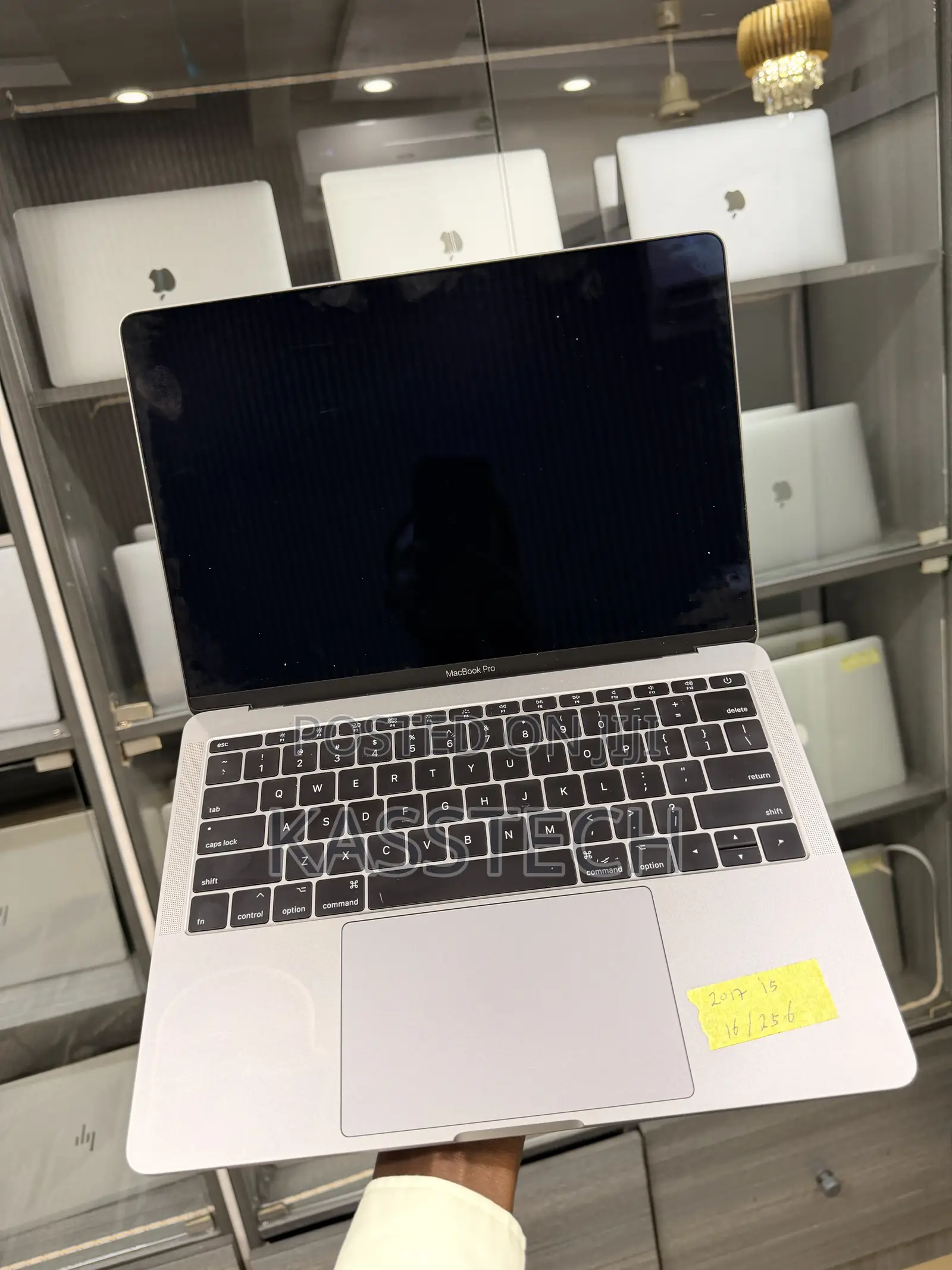 Laptop Apple MacBook Pro 2017 16GB Intel Core i5 SSD 256GB