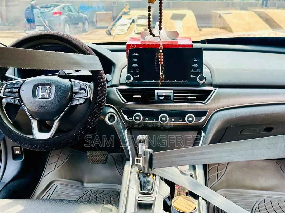 Honda Accord EX-L (2.0L 4cyl Turbo 10A) 2019 Black
