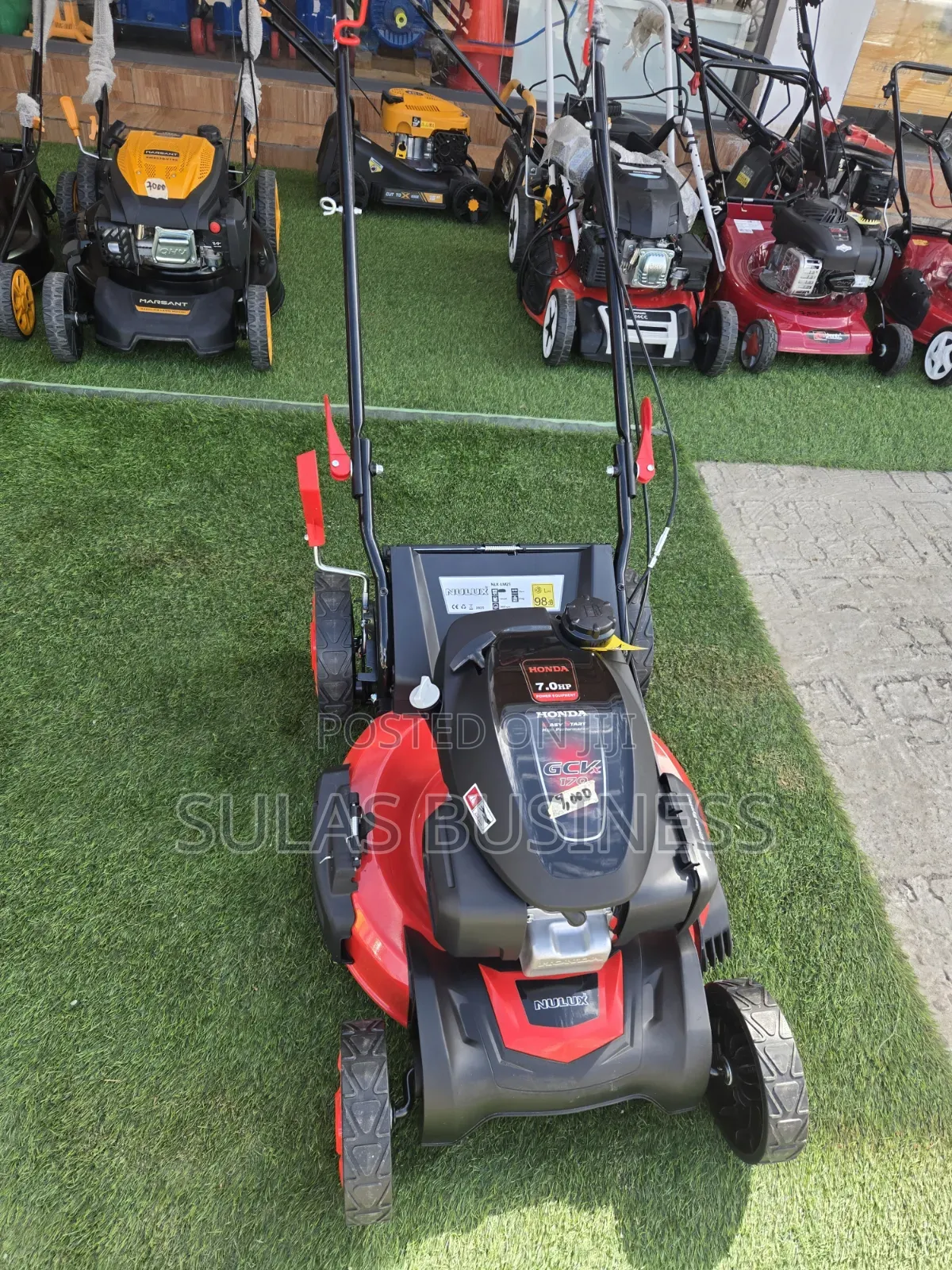 Honda Nulux Lawnmower