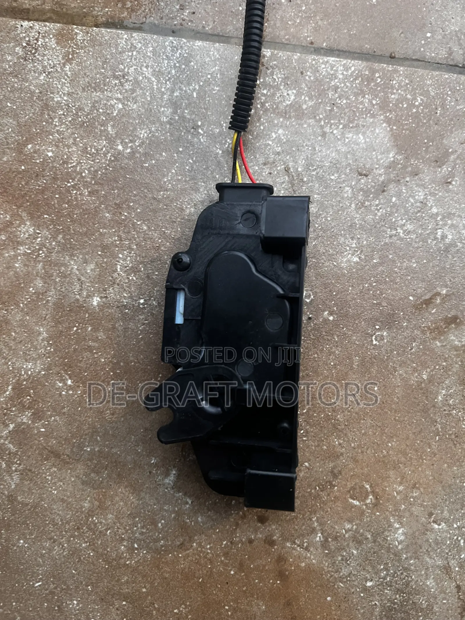 CRV 17 Shutter Grill Motor