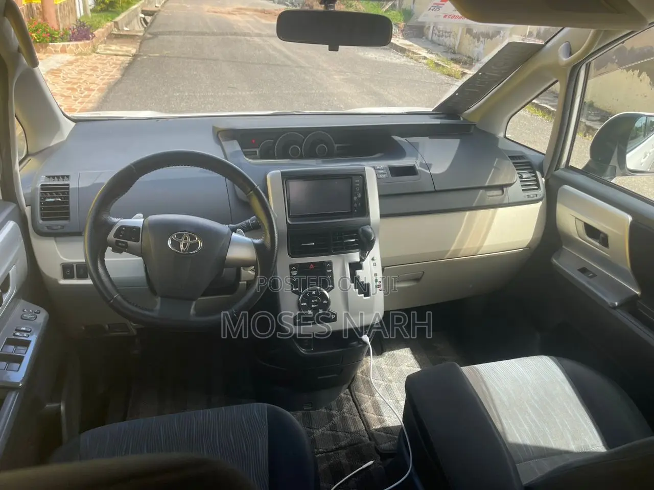 Toyota Voxy 2012 White