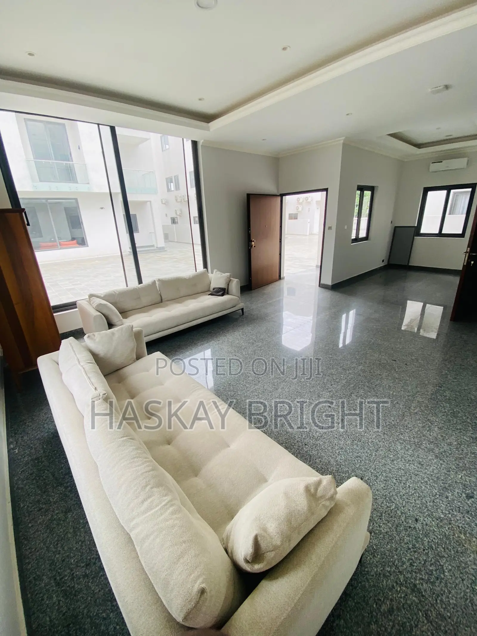 4bdrm Townhouse / Terrace in Airport Residential Area for rent