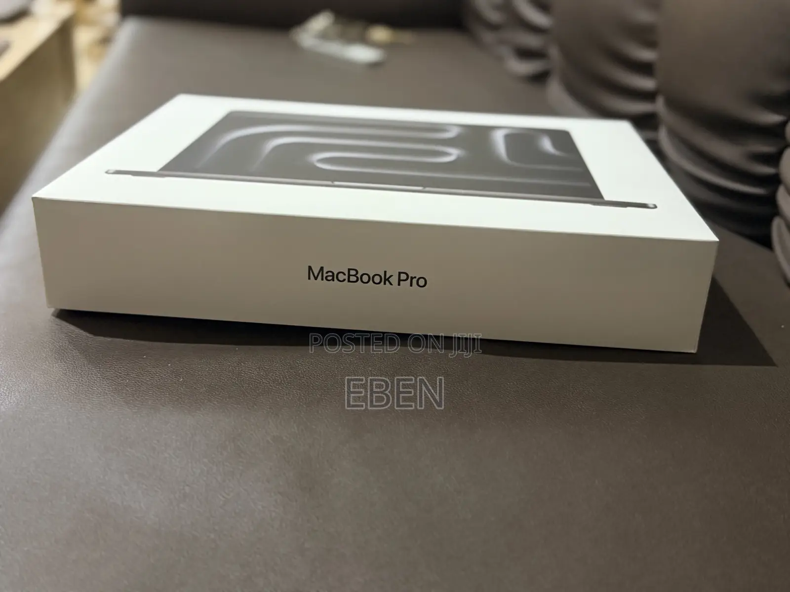 New Laptop Apple MacBook Pro 2023 M3 Pro 36GB Apple M3 Pro SSD 512GB