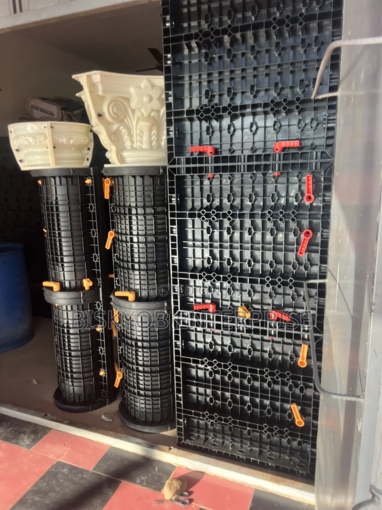 Adjustable Pilars Moulds