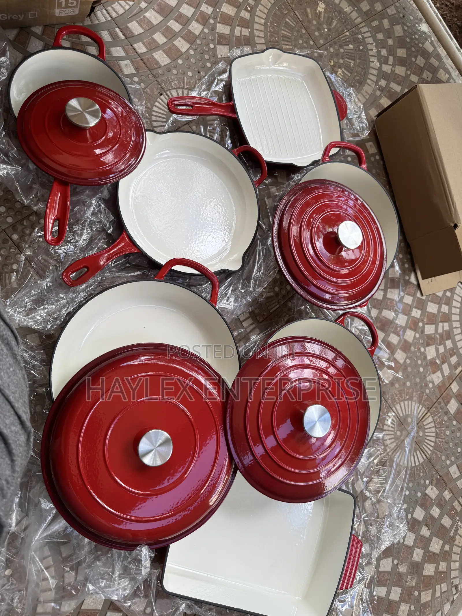 Heavy and Quality 11pc Red Cast Iron Pot