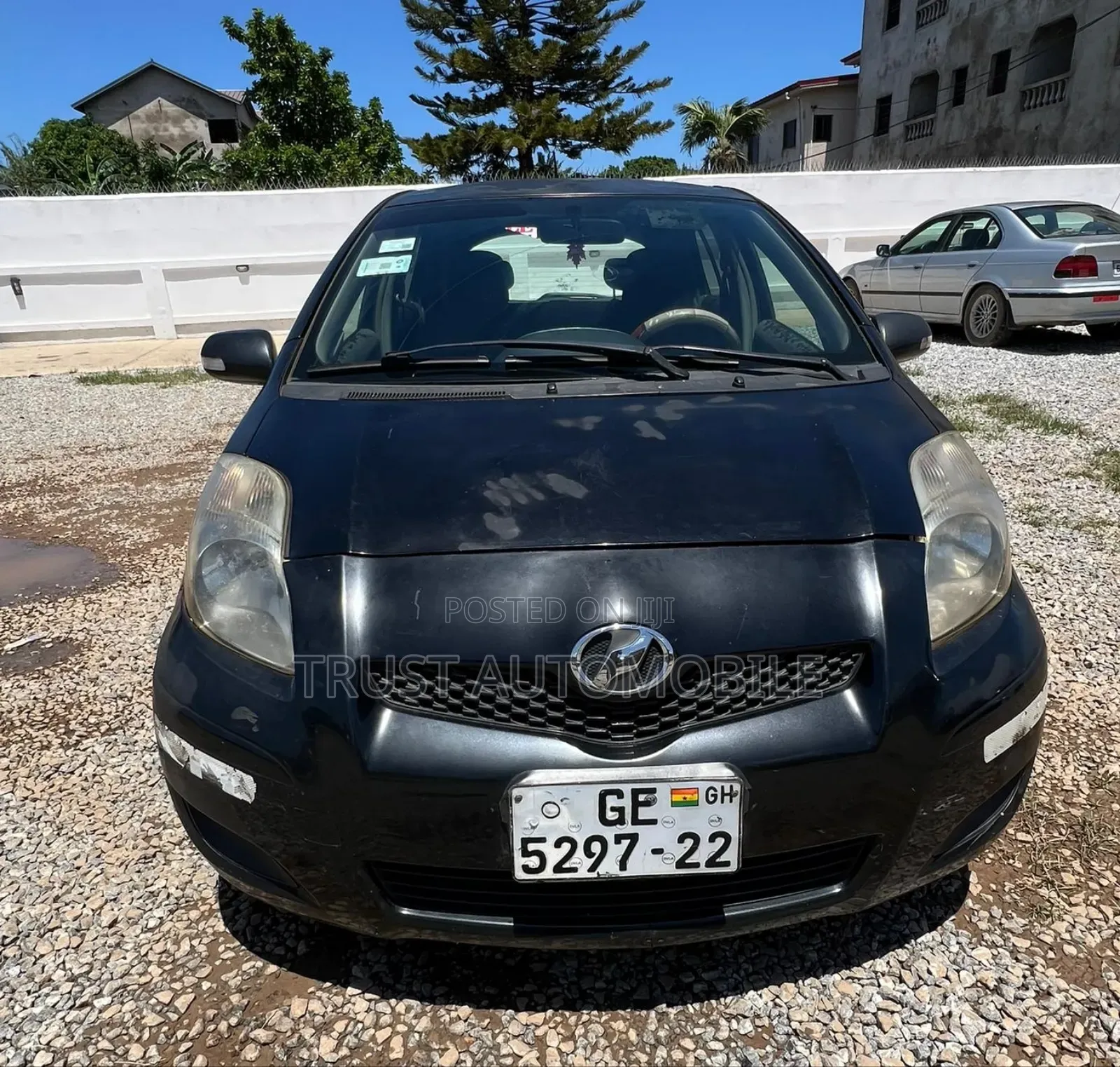 Toyota Vitz 1.0 FWD 3dr 2010 Black