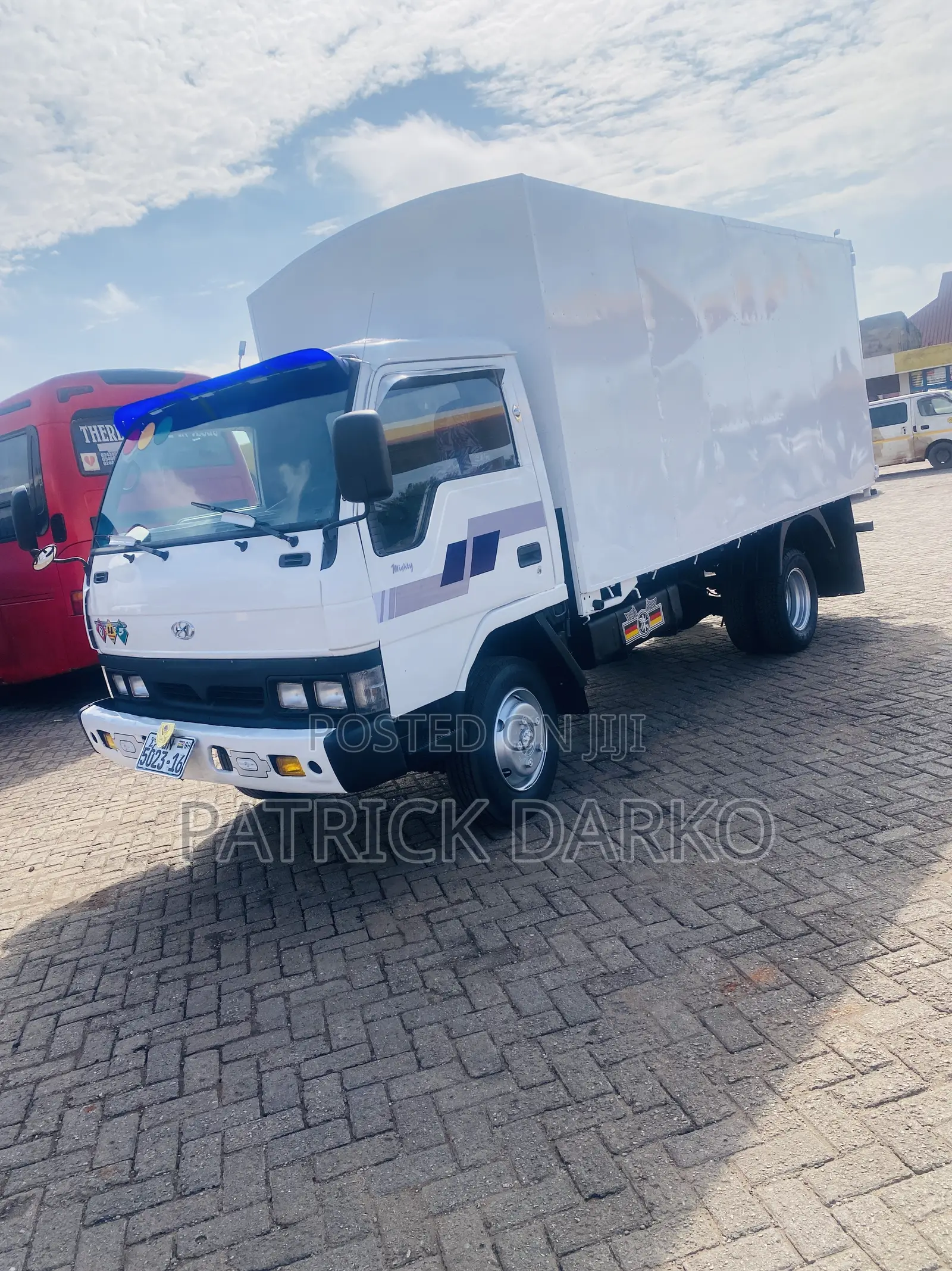 Hyundai Might Container