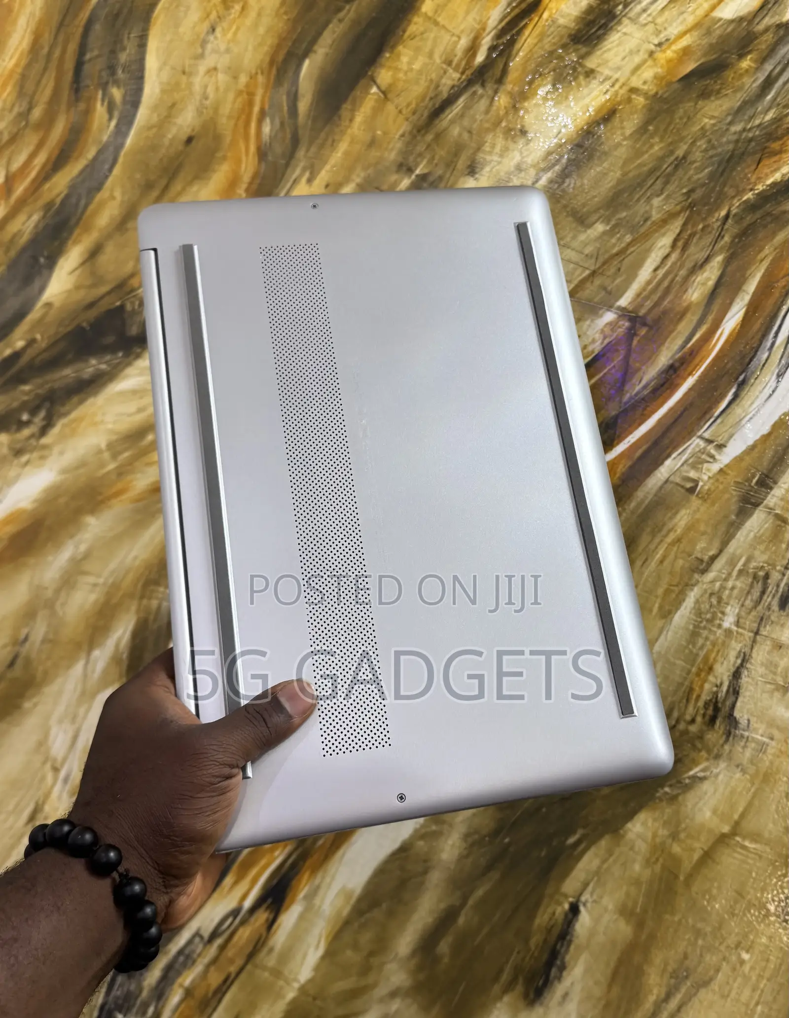 Laptop HP 15s 8GB AMD Ryzen 5 SSD 256GB