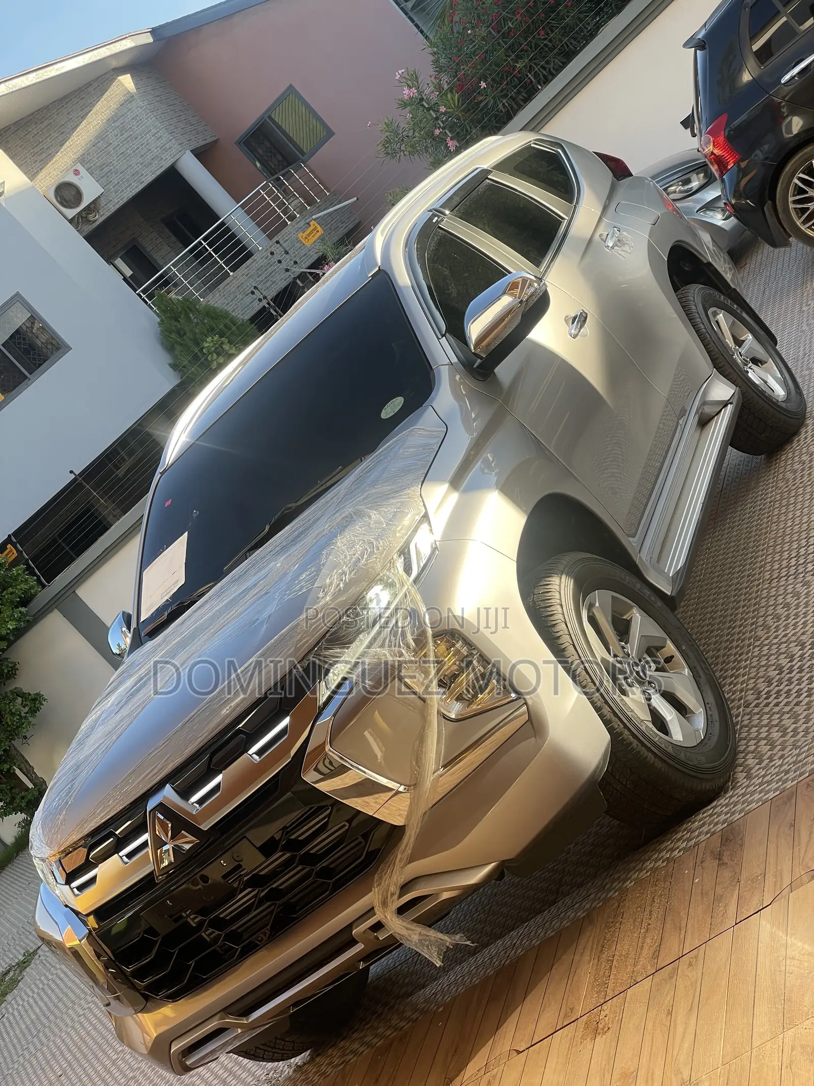 New Mitsubishi Montero Sport 2025 Silver