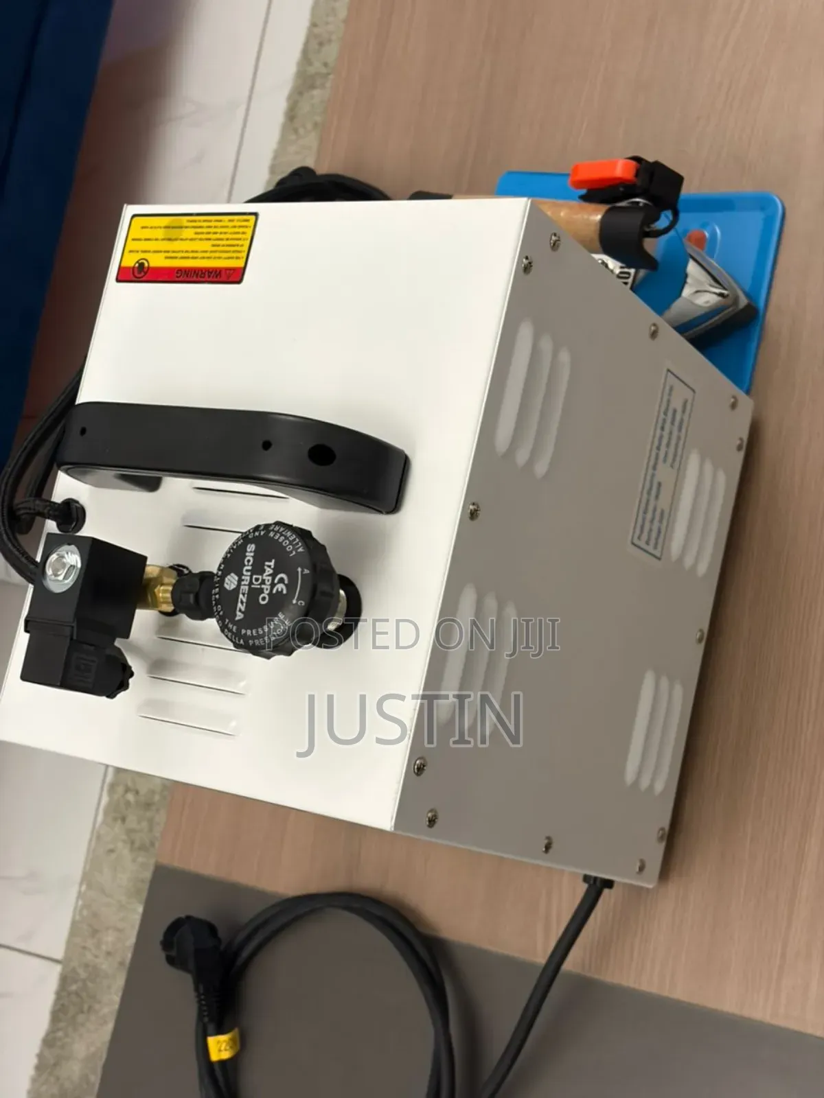 Electrical Steam Iron With Boiler for Sale Powerful, Fast Durable