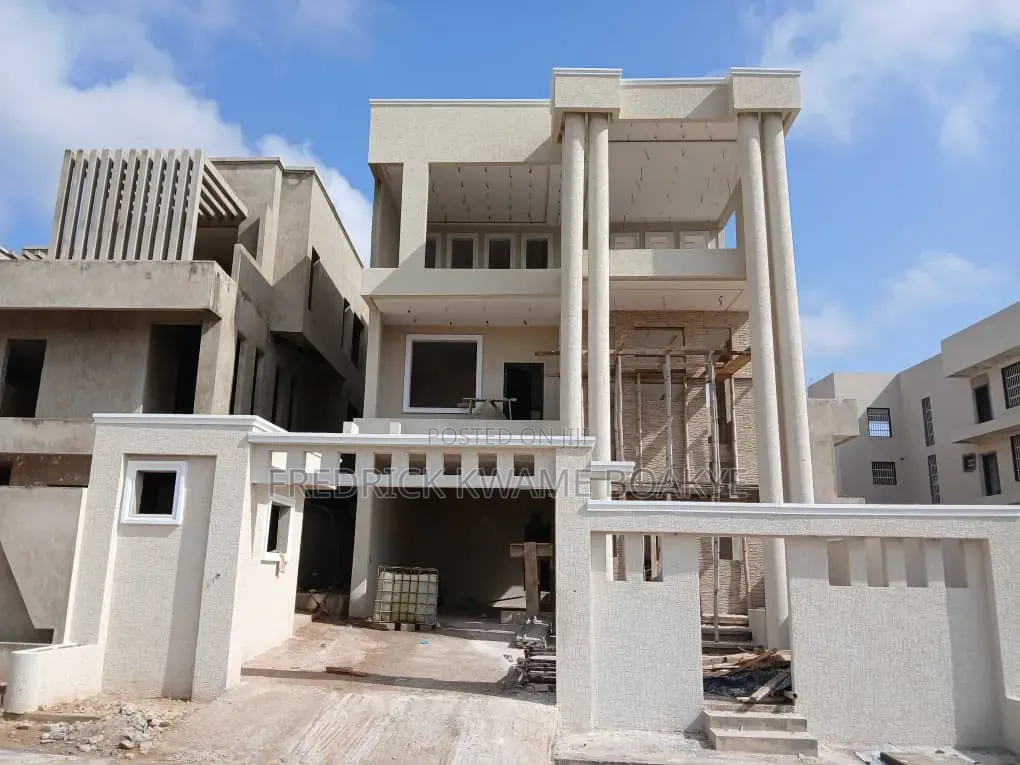 4bdrm House in Brother K Estate, Kumasi Metropolitan for sale
