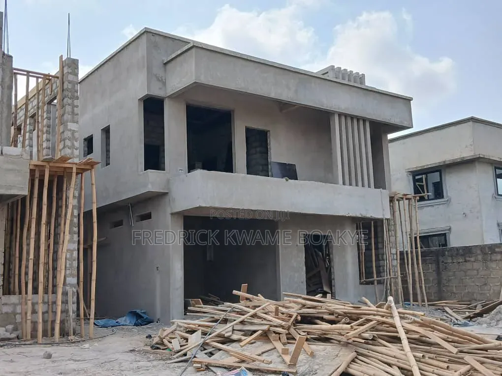 4bdrm House in Brother K Estate, Kumasi Metropolitan for sale