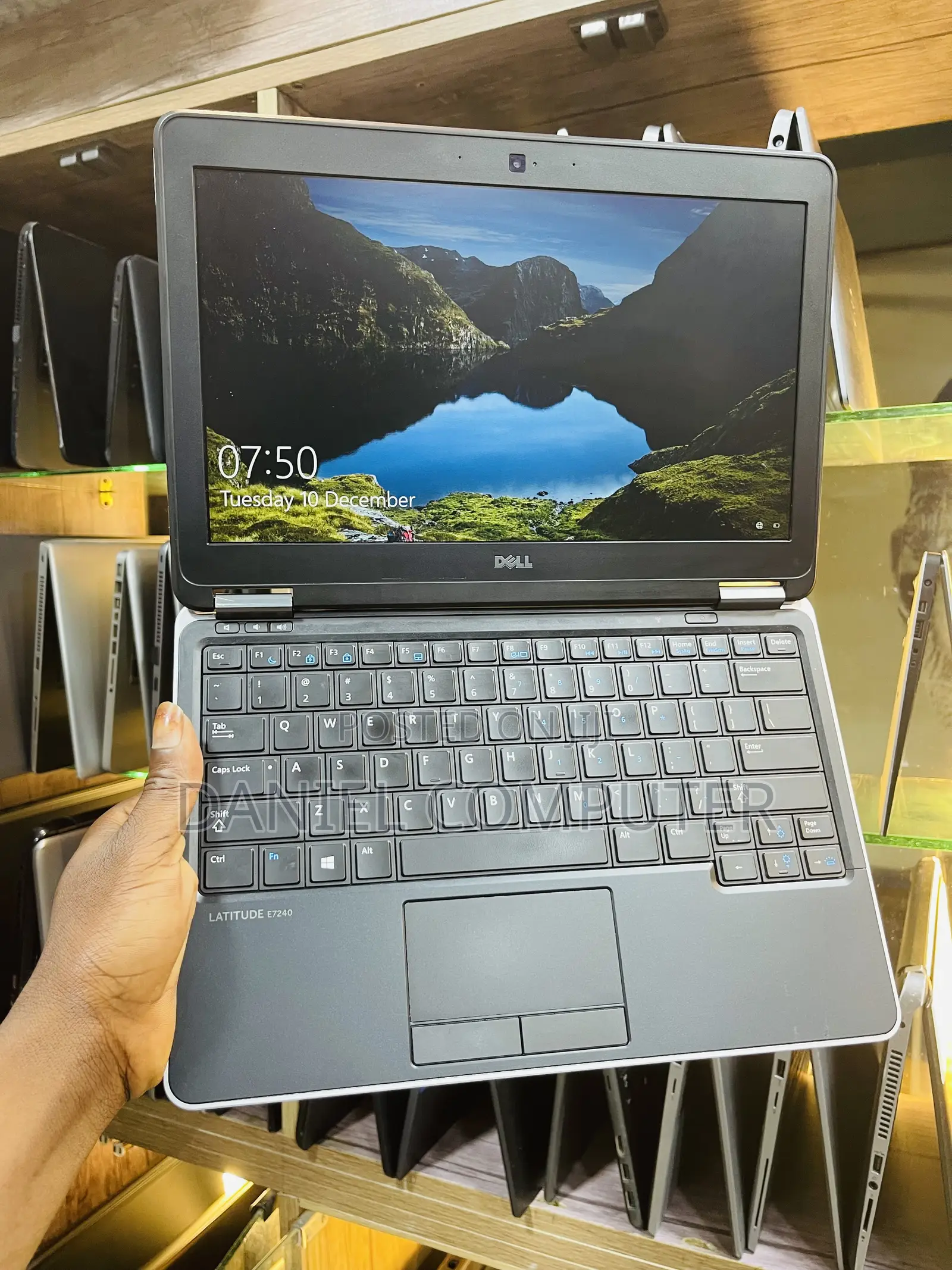 Laptop Dell Latitude E7240 8GB Intel Core i7 SSD 256GB