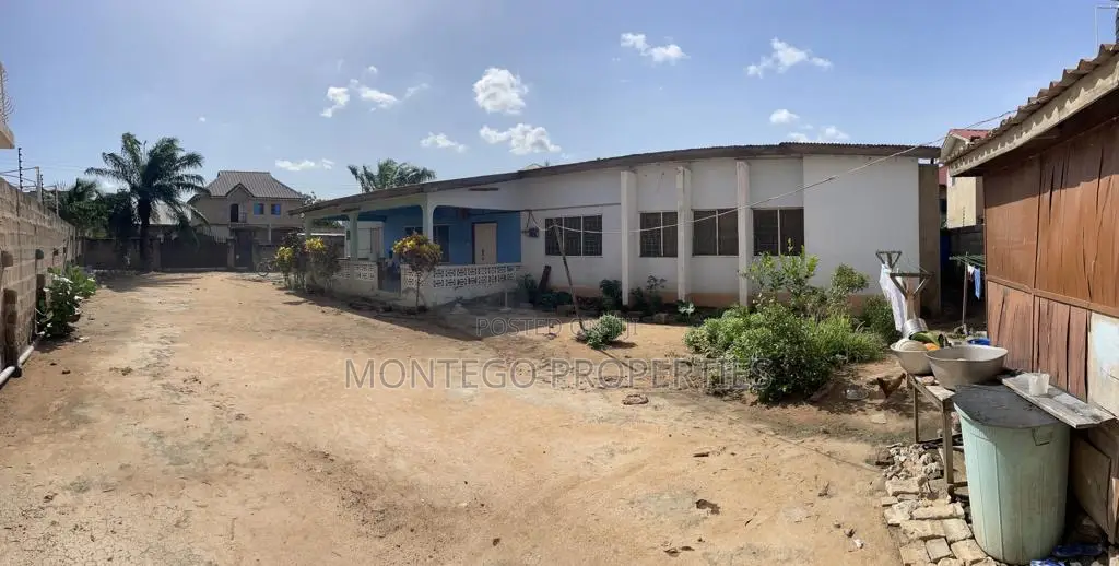 4bdrm House in Spintex Road for sale