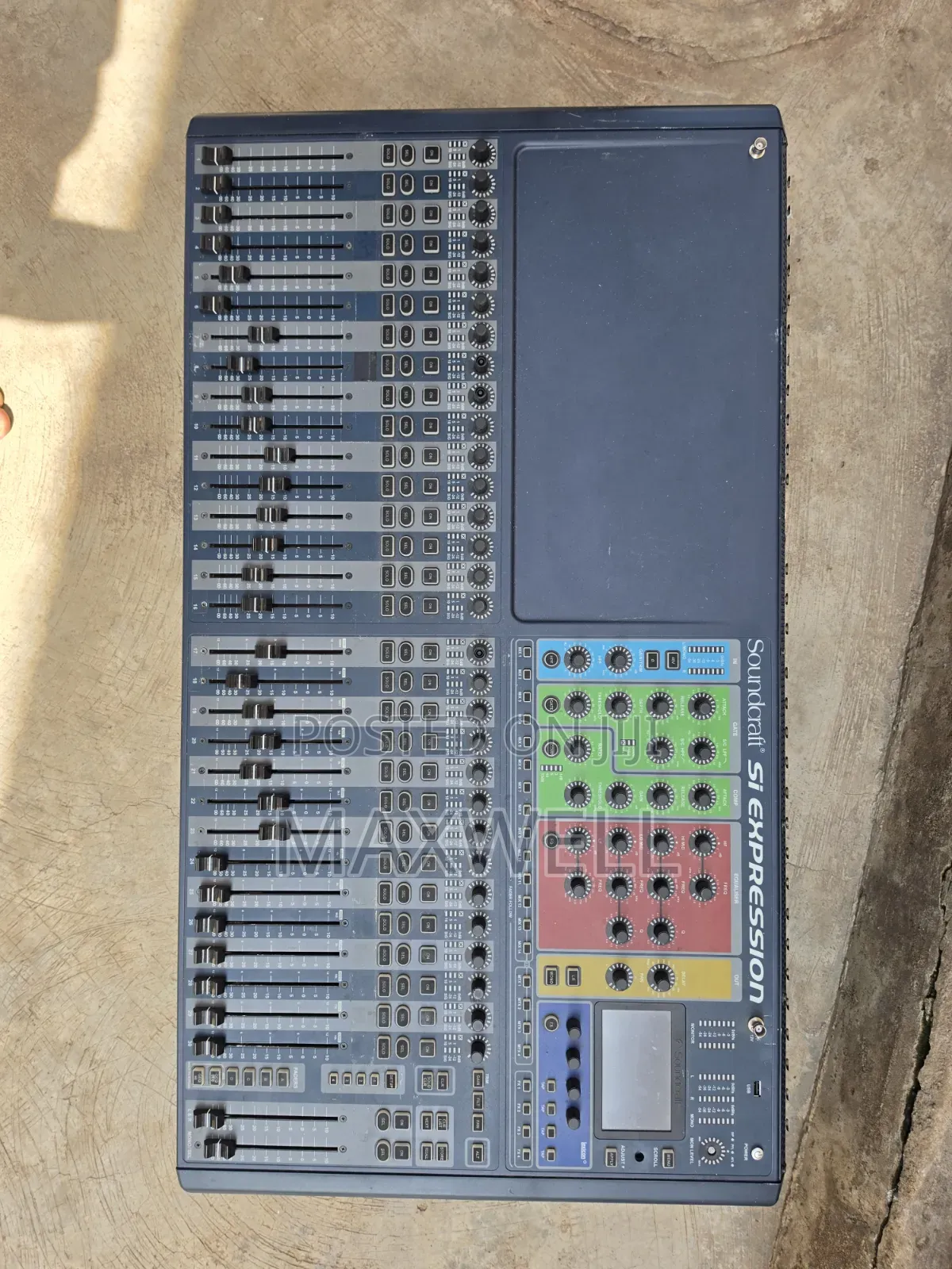Soundcraft Si Expression 3 – 32-Channel Digital Mixing Console