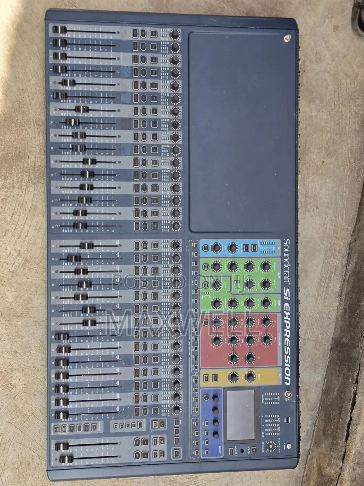 Soundcraft Si Expression 3 – 32-Channel Digital Mixing Console