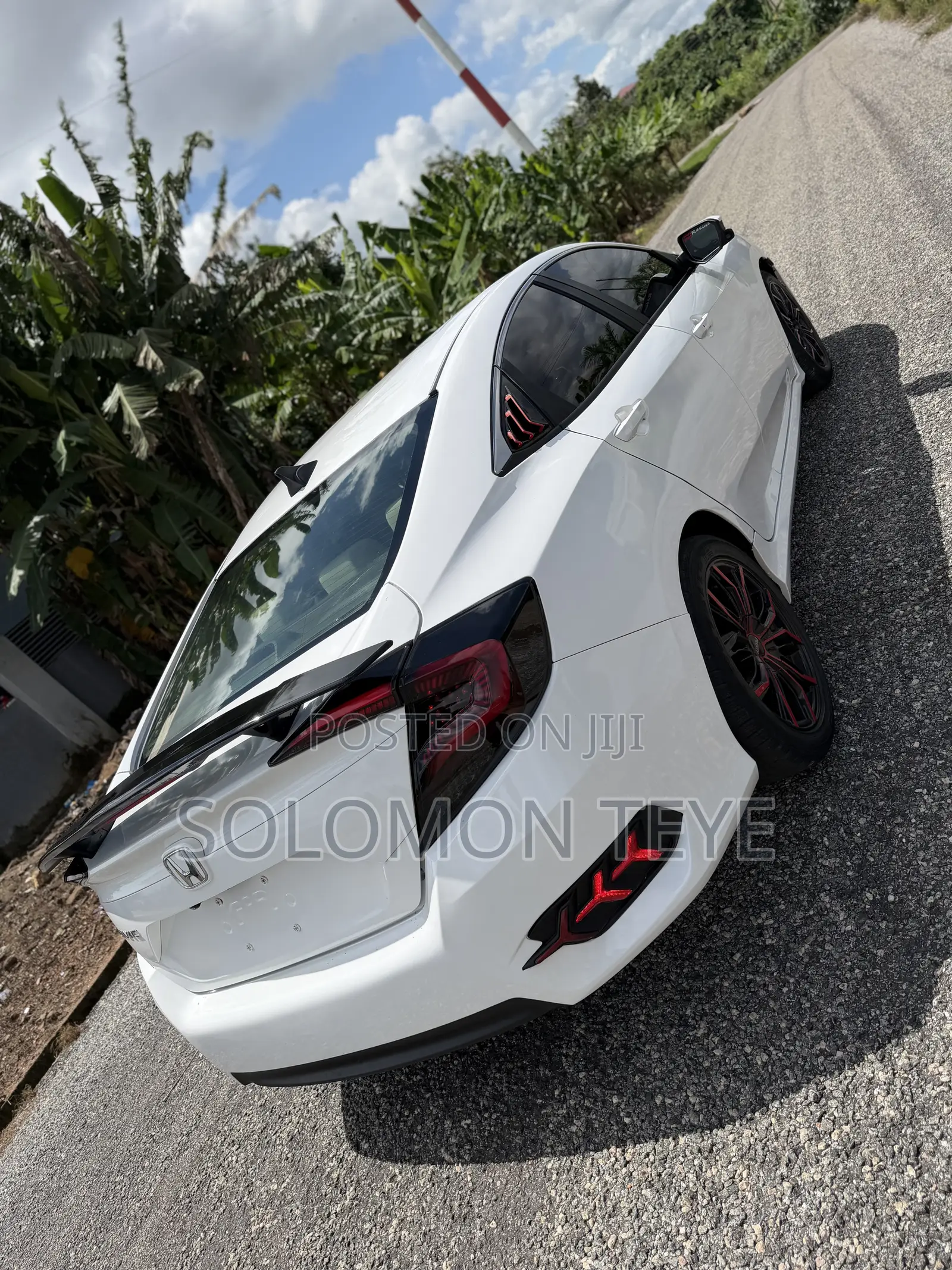 Honda Civic LX 2dr Coupe (2.0L 4cyl) 2016 White