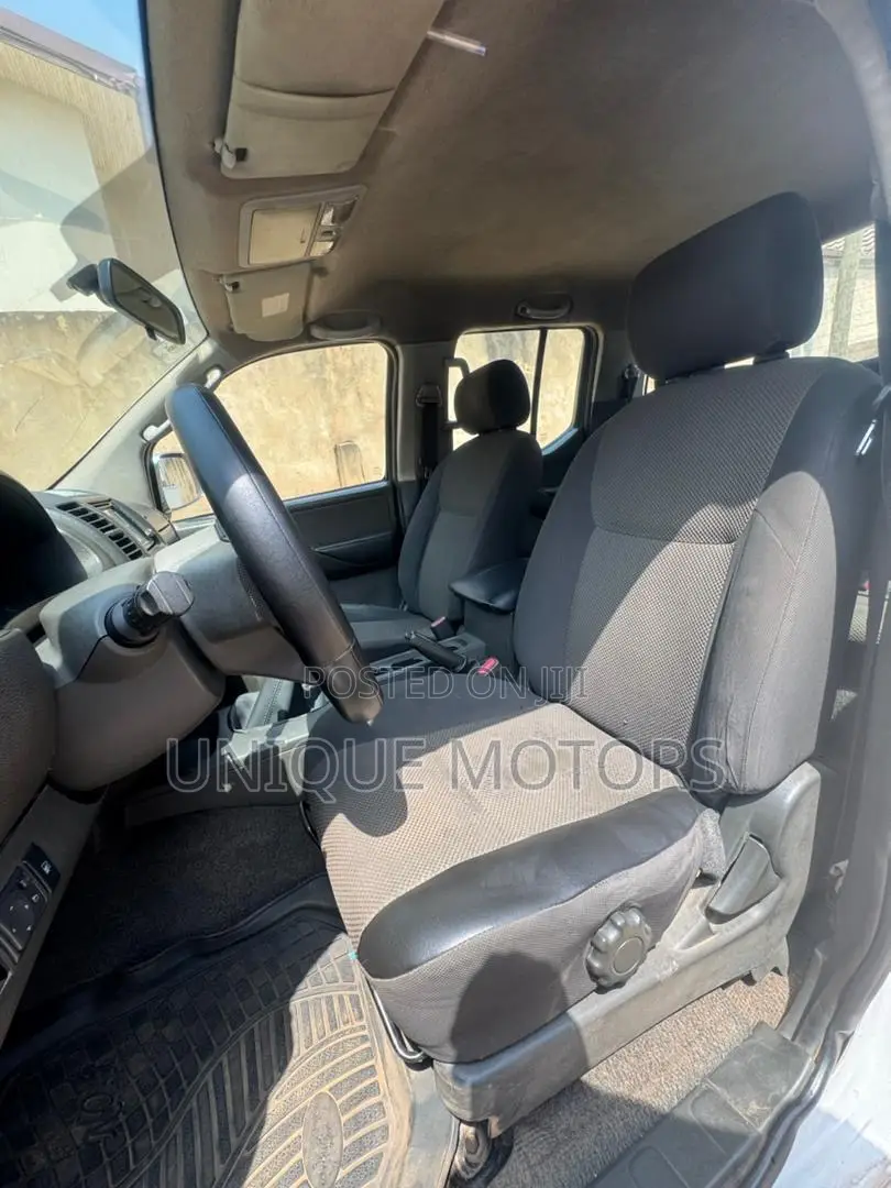 Nissan Navara 2014 White