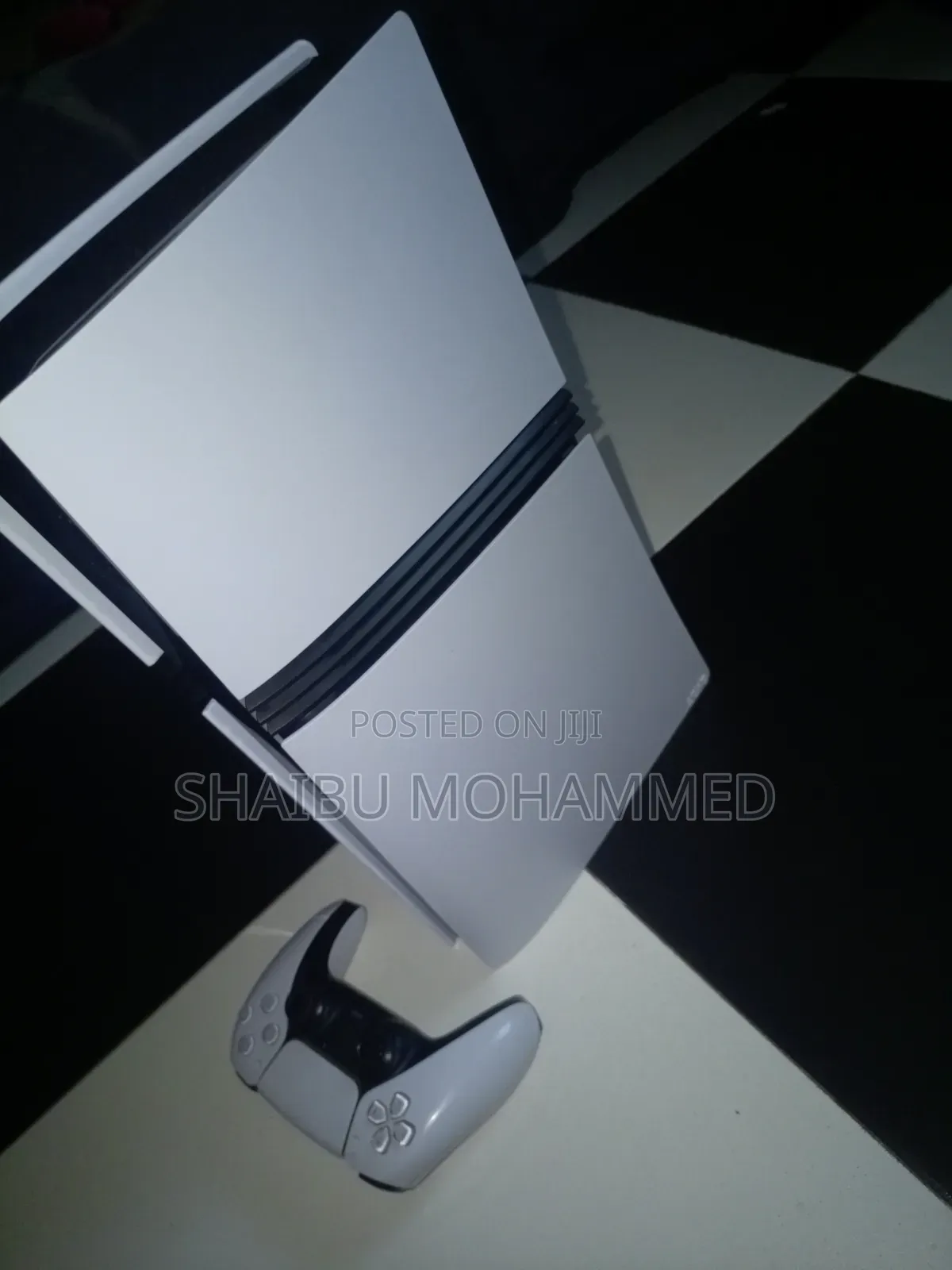 Ps5 Pro in Box (Fc26 and 10 Games)