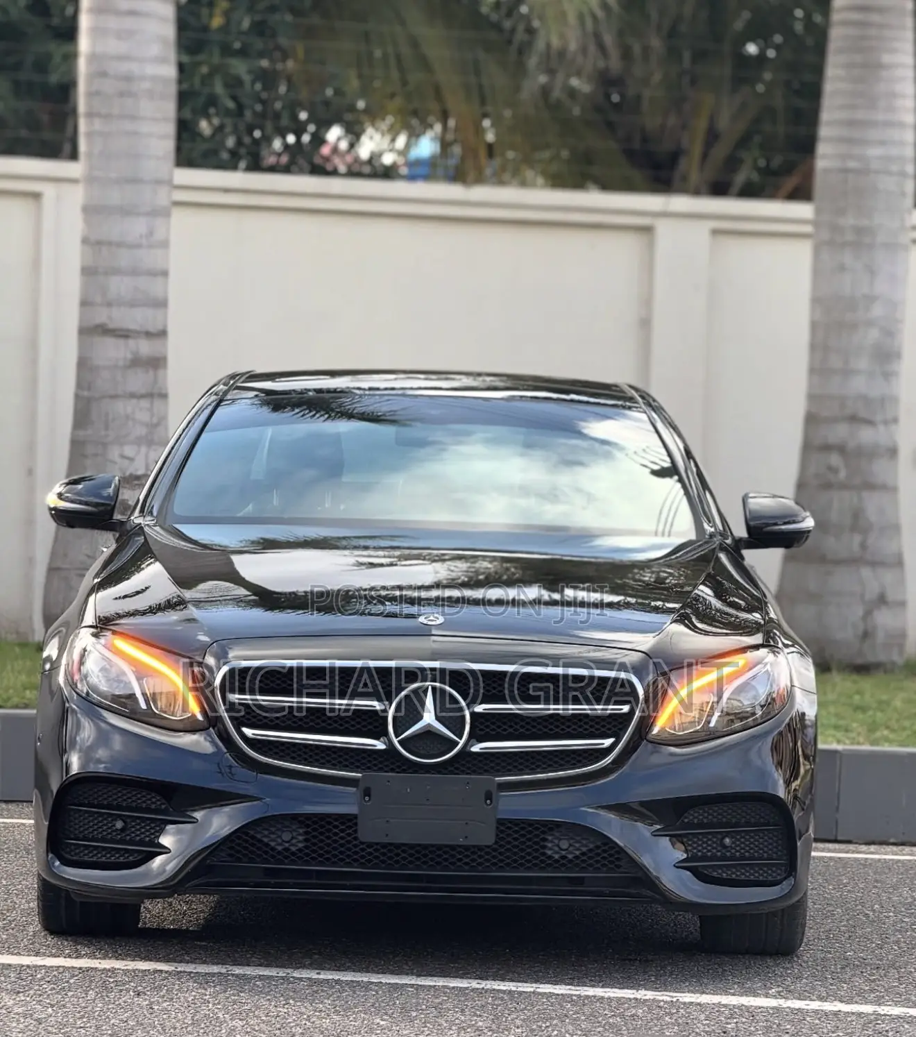 Mercedes-Benz E300 2019 Black