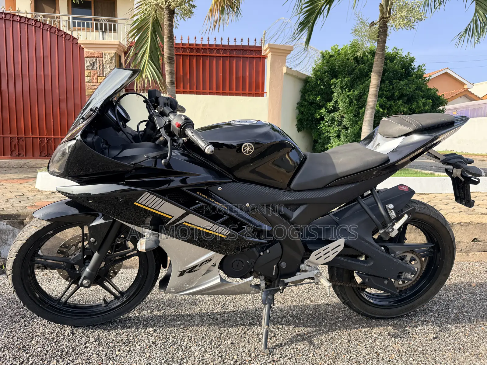 Yamaha 2016 Black