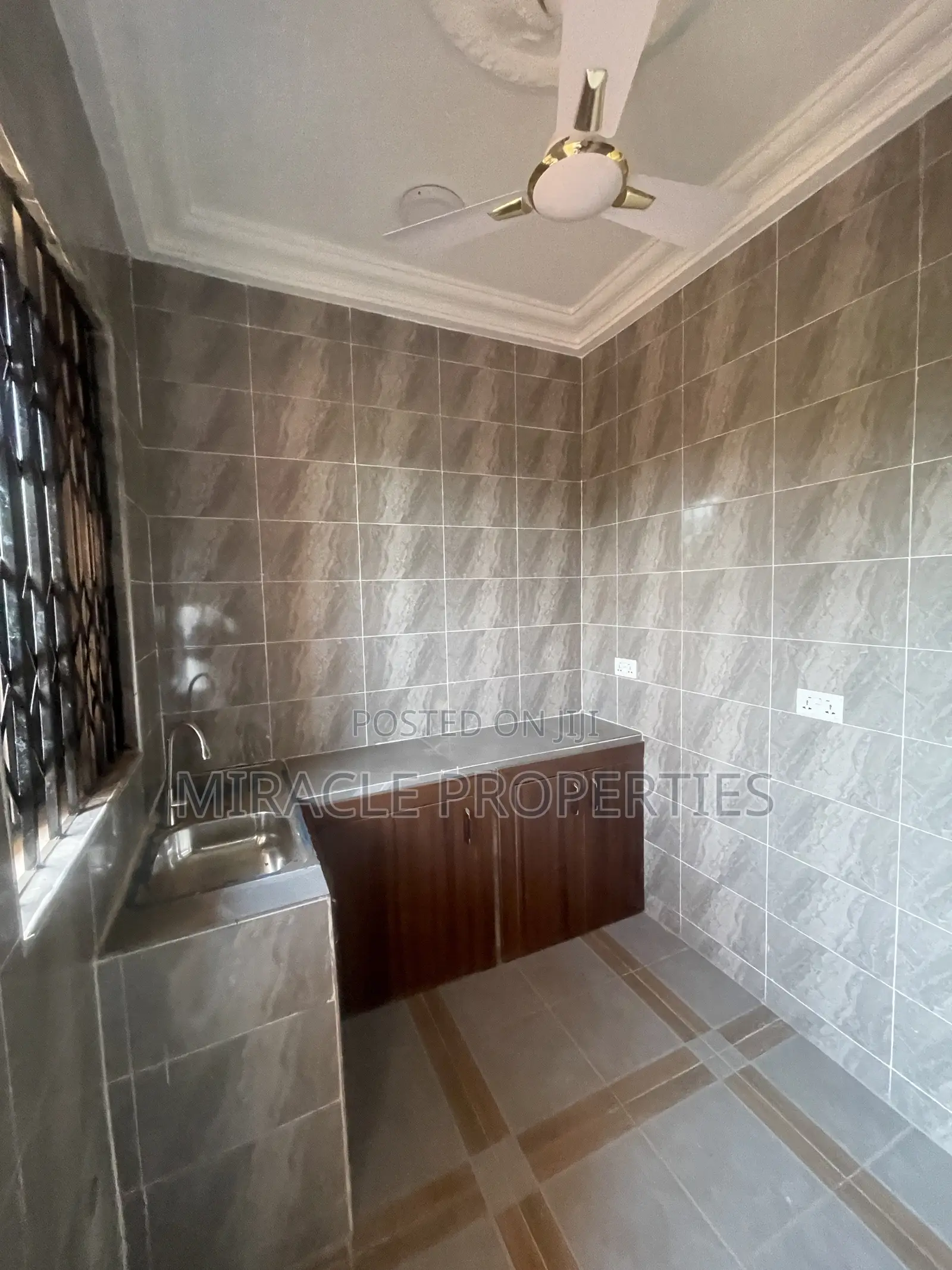 1bdrm Apartment in Miracle Properties, Amrahia for rent