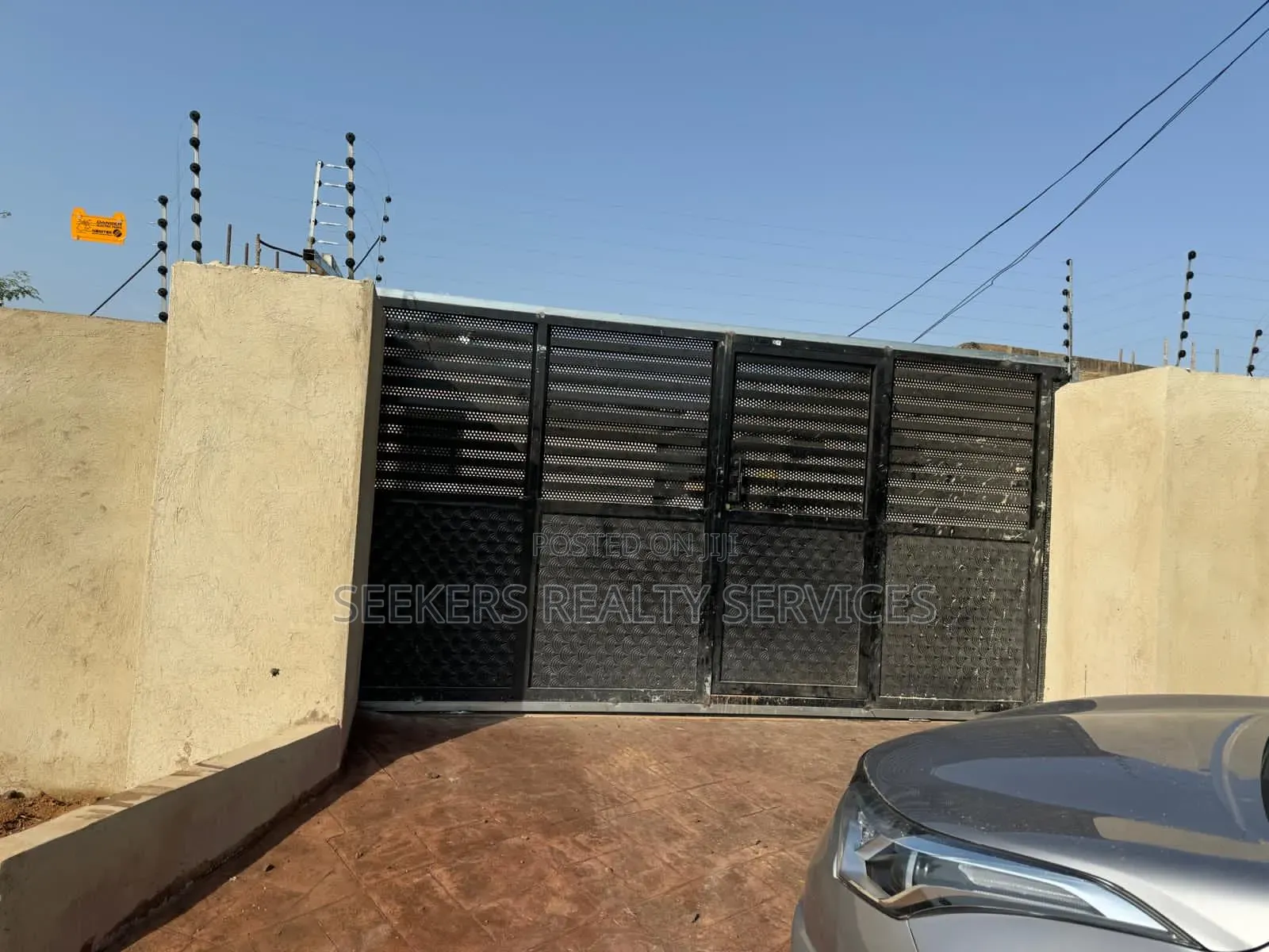 Furnished 3bdrm House in Seekers 6, Manhean for sale