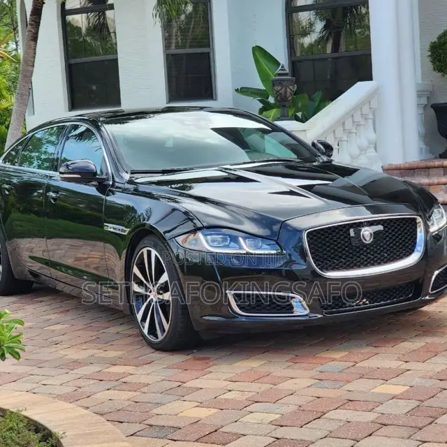 Jaguar XJ 2015 Black