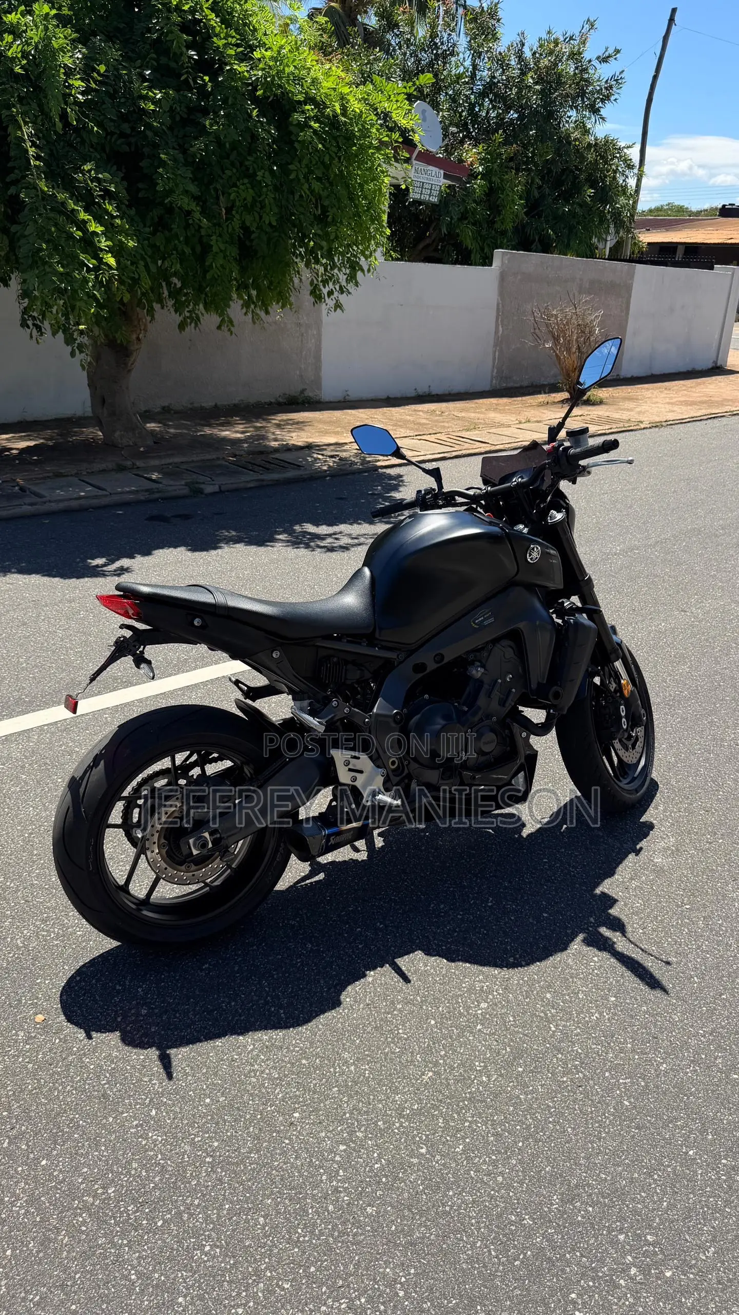 Yamaha 2023 Black