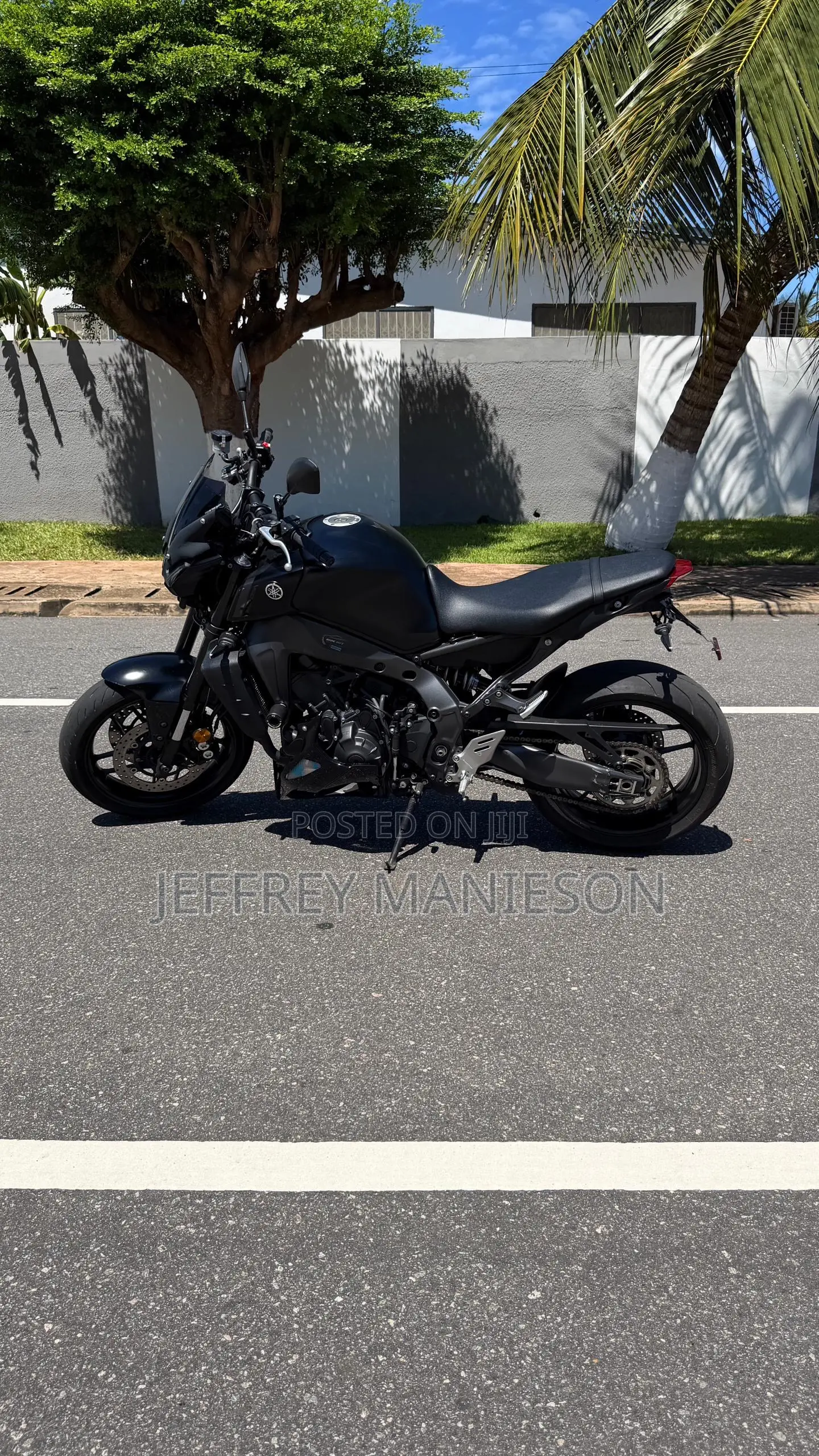 Yamaha 2023 Black