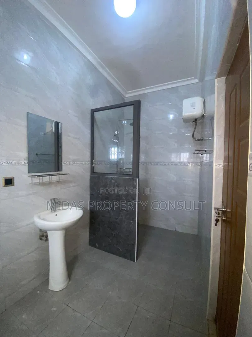 2bdrm Apartment in Tseaddo Chain Home for rent