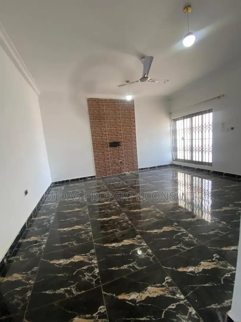 2bdrm Apartment in Tseaddo Chain Home for rent
